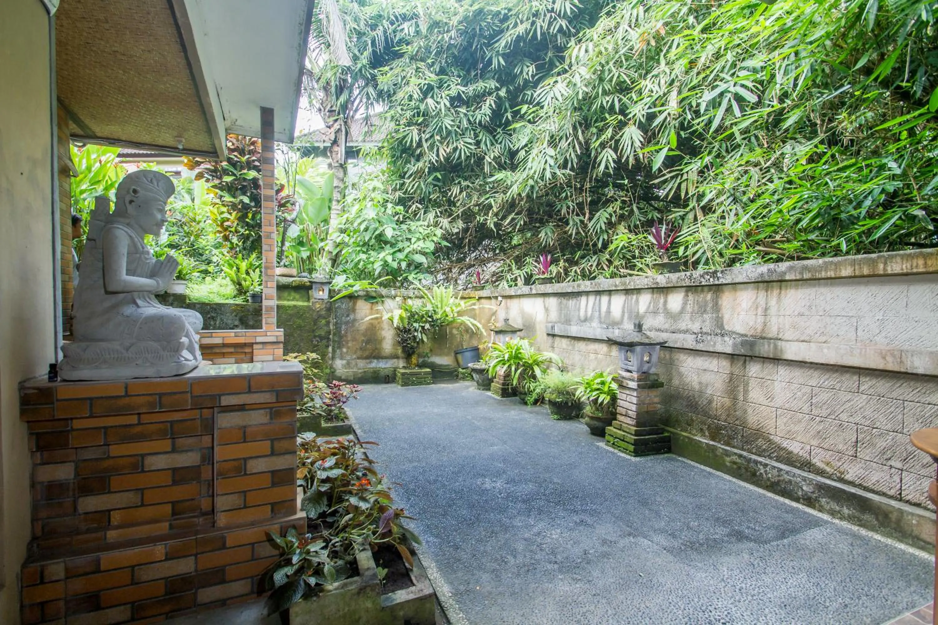 Patio in Sulendra Jungle Suites Ubud View by EPS