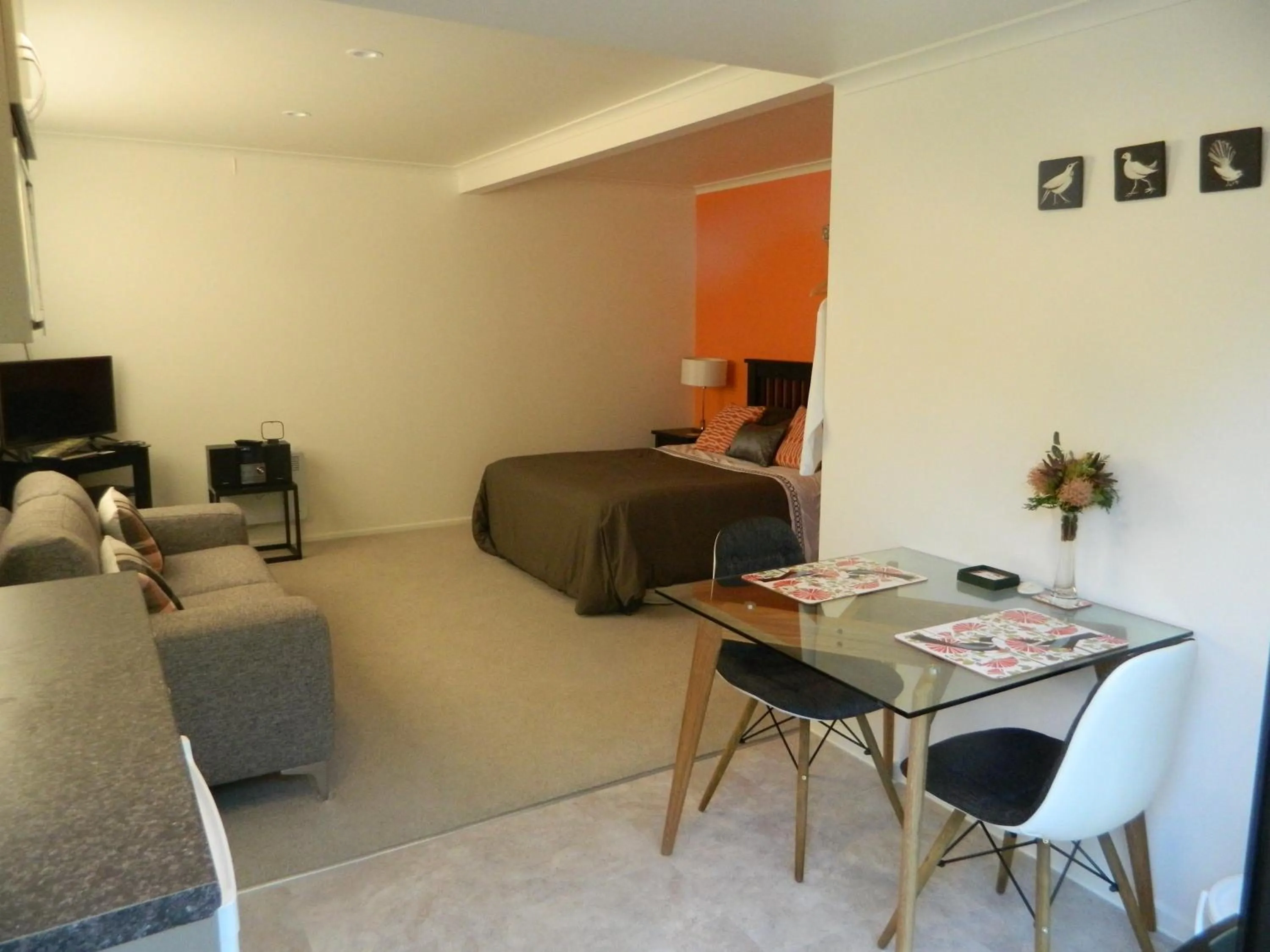 Photo of the whole room in Antares Homestay