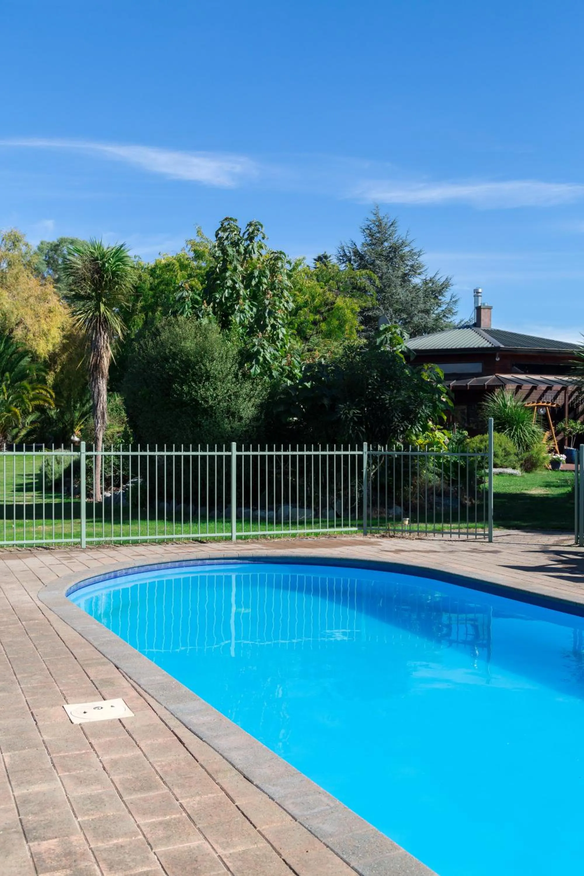 Swimming pool in Antares Homestay