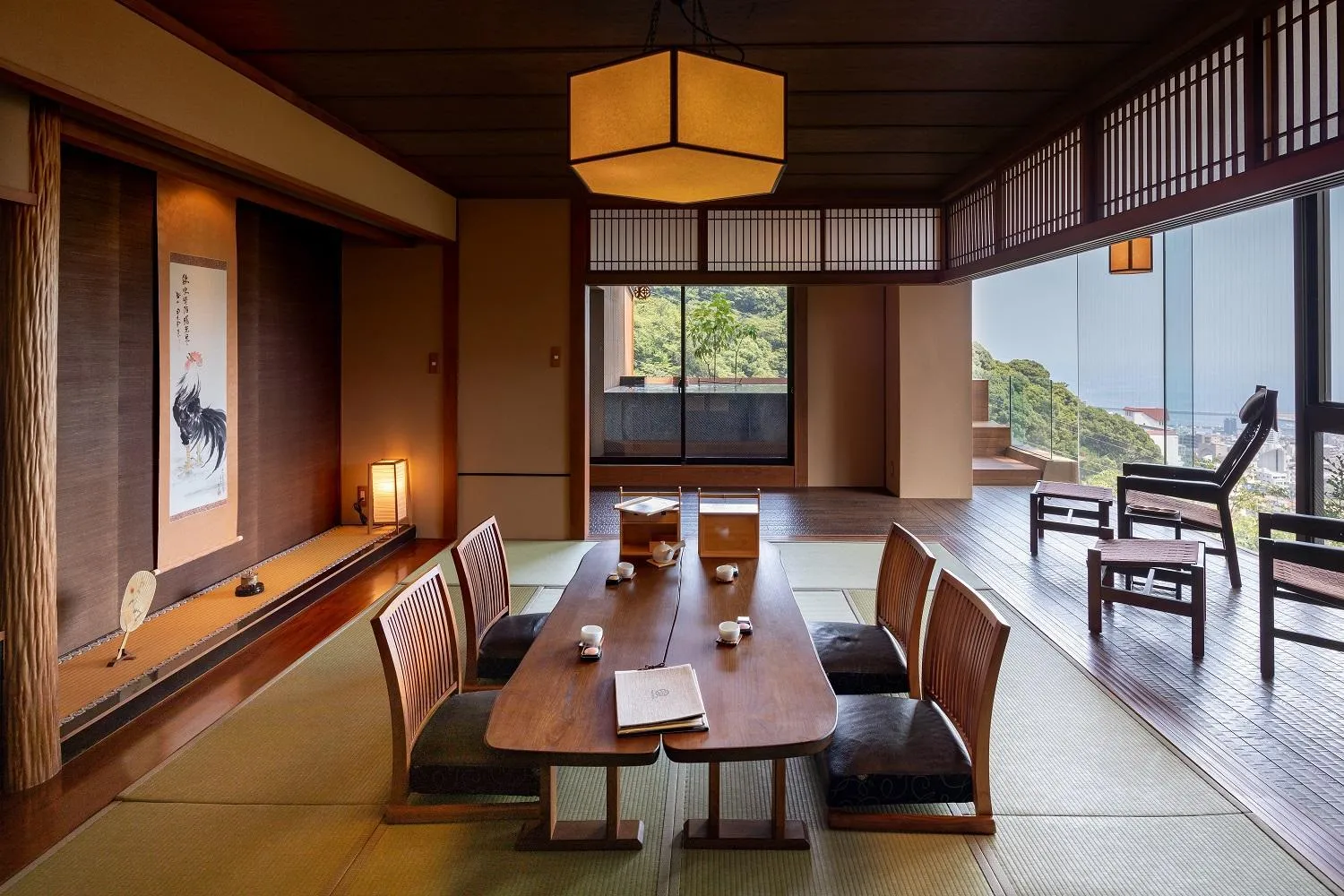 Photo of the whole room in Watei Kazekomichi