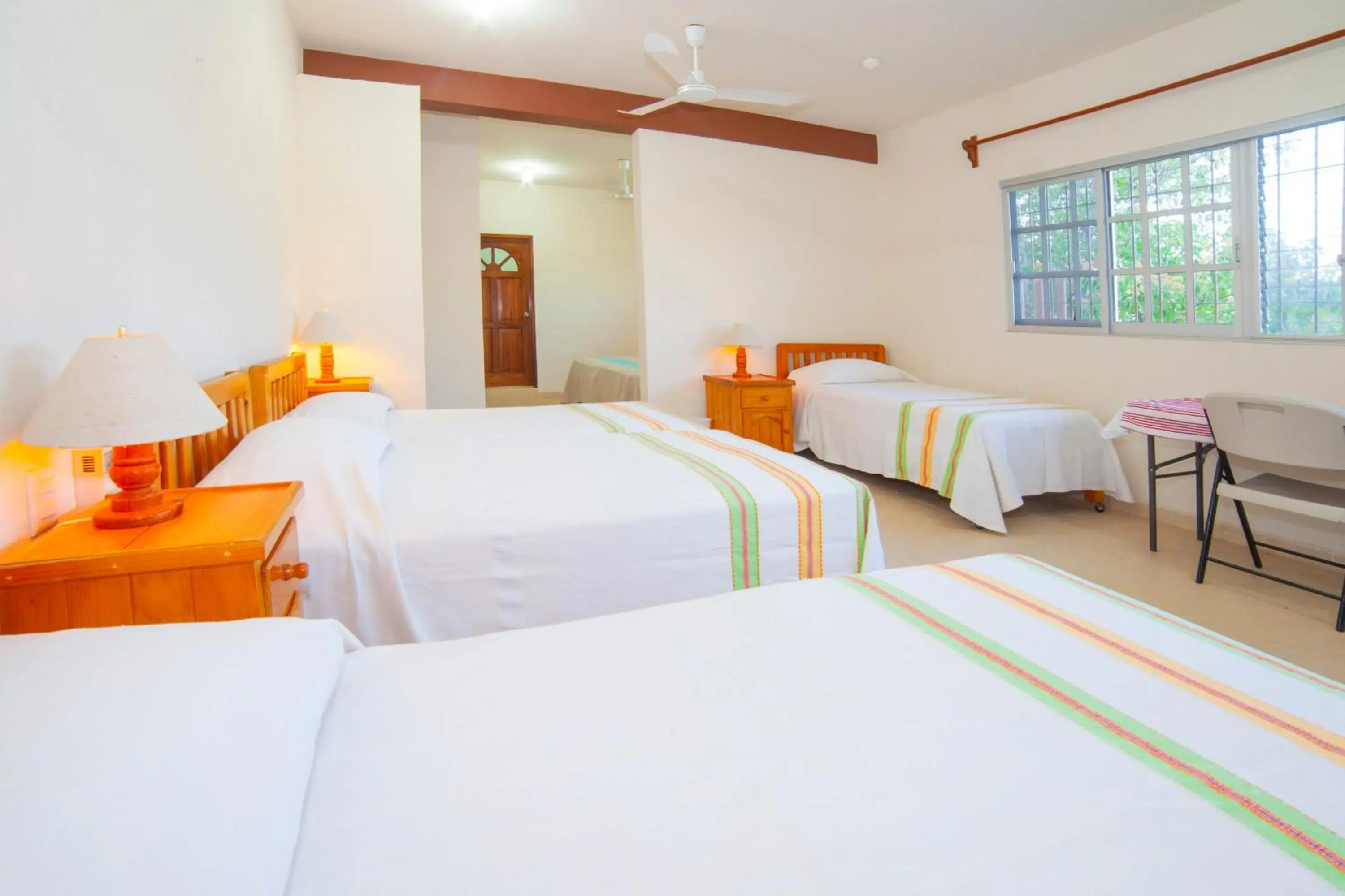 Family Room with Balcony in Hotel Casa Rush Family Room with Balcony in Hotel Casa Rush