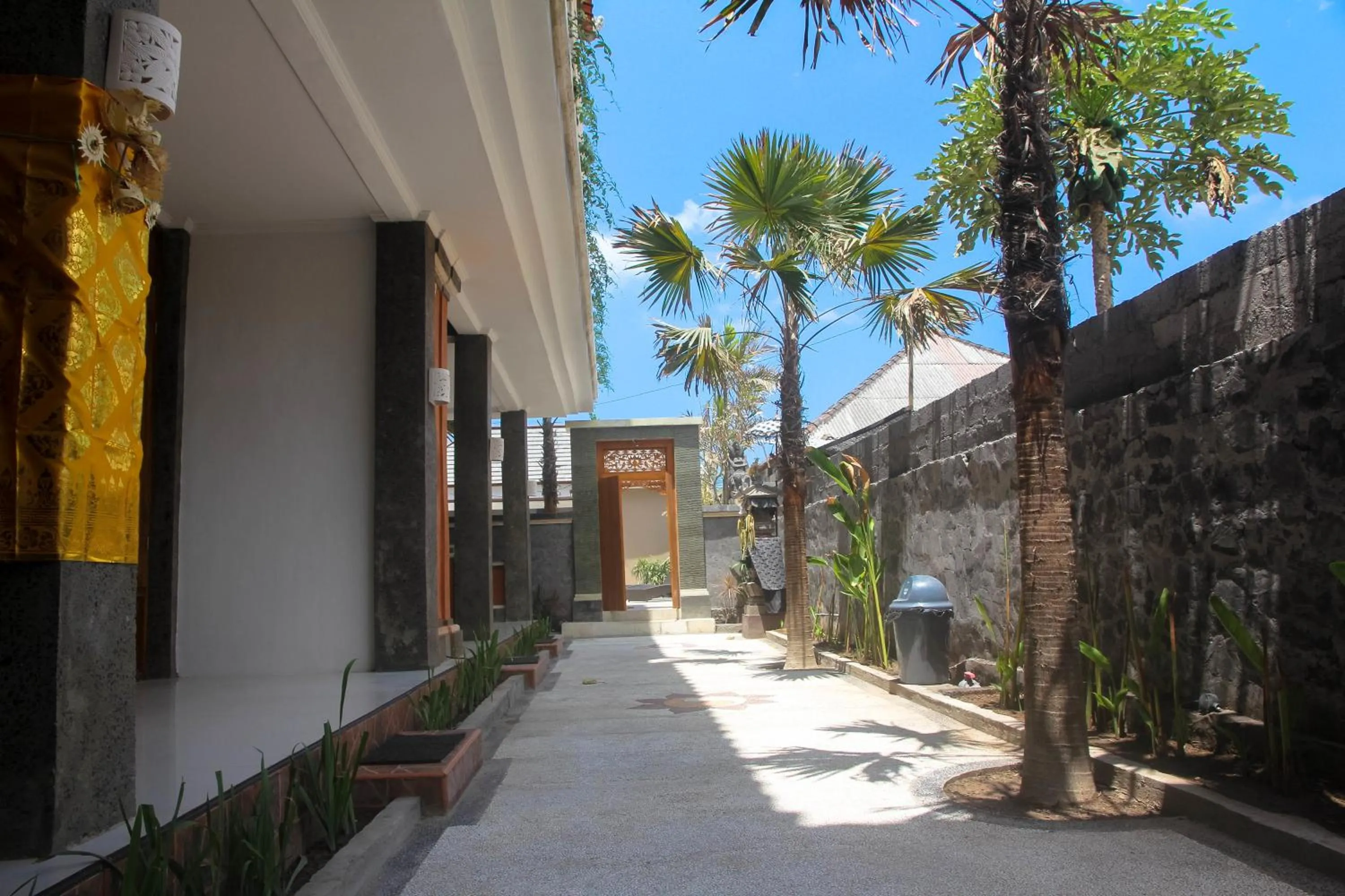 Balcony/Terrace in D'Camel Hotel Lembongan