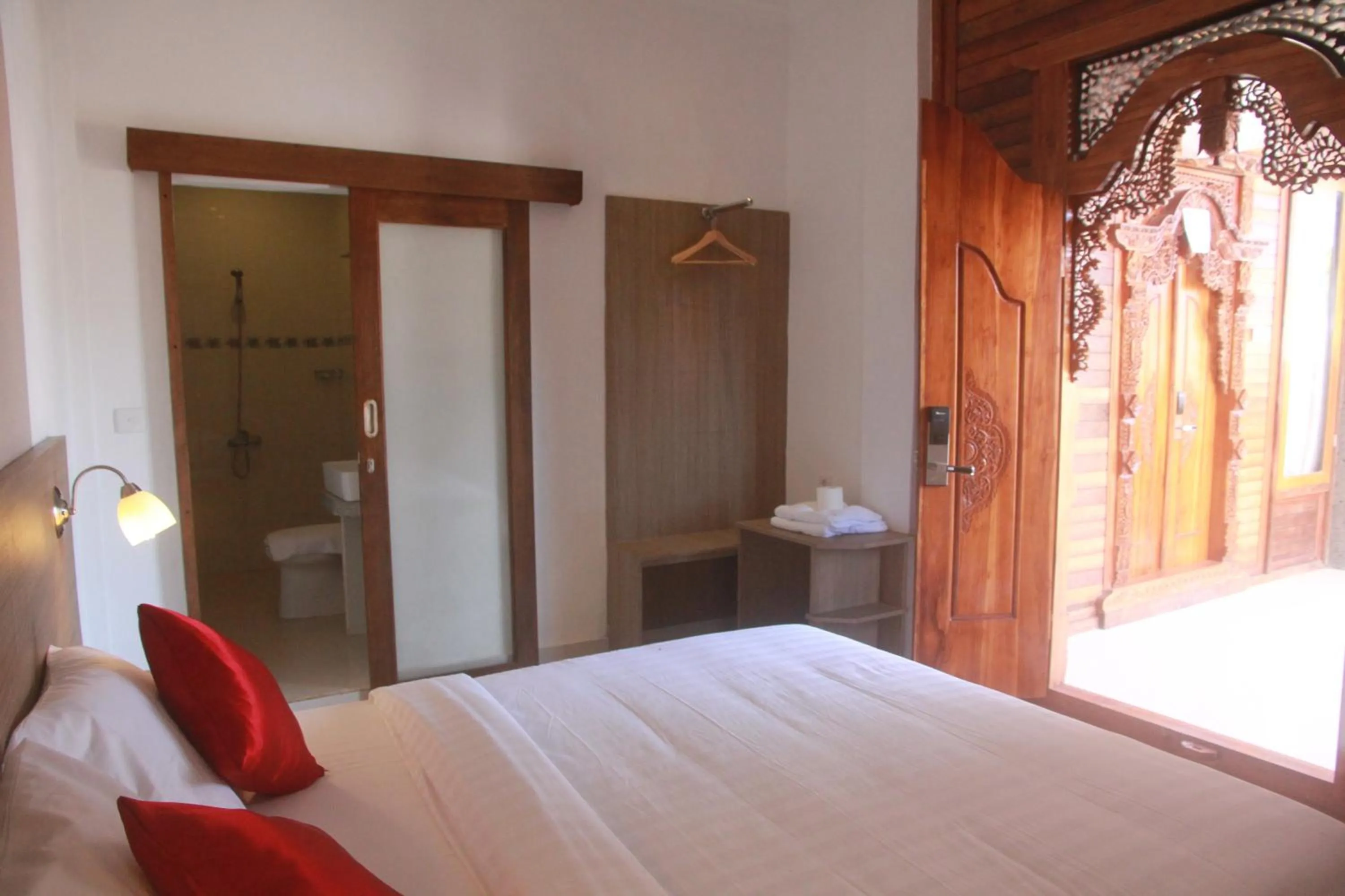 Bed in D'Camel Hotel Lembongan