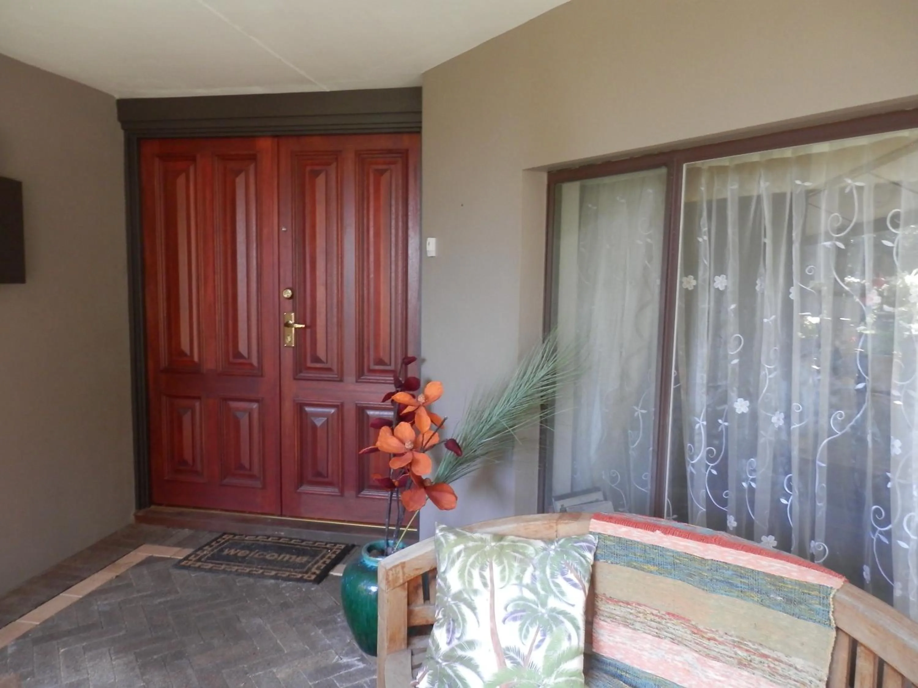 Facade/entrance in The Hideaway Luxury B&B Retreat