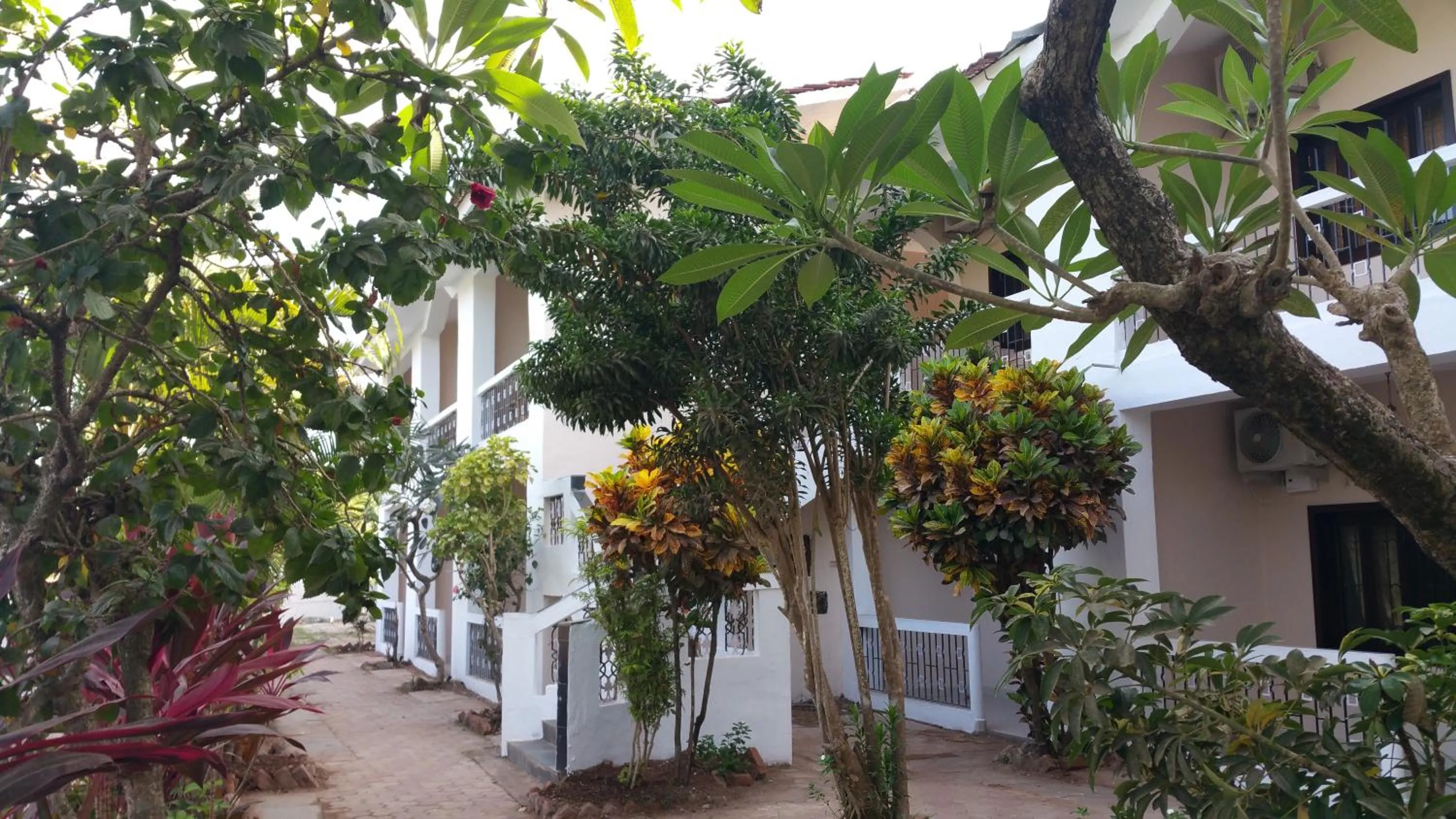 Property building in Hotel Riverside