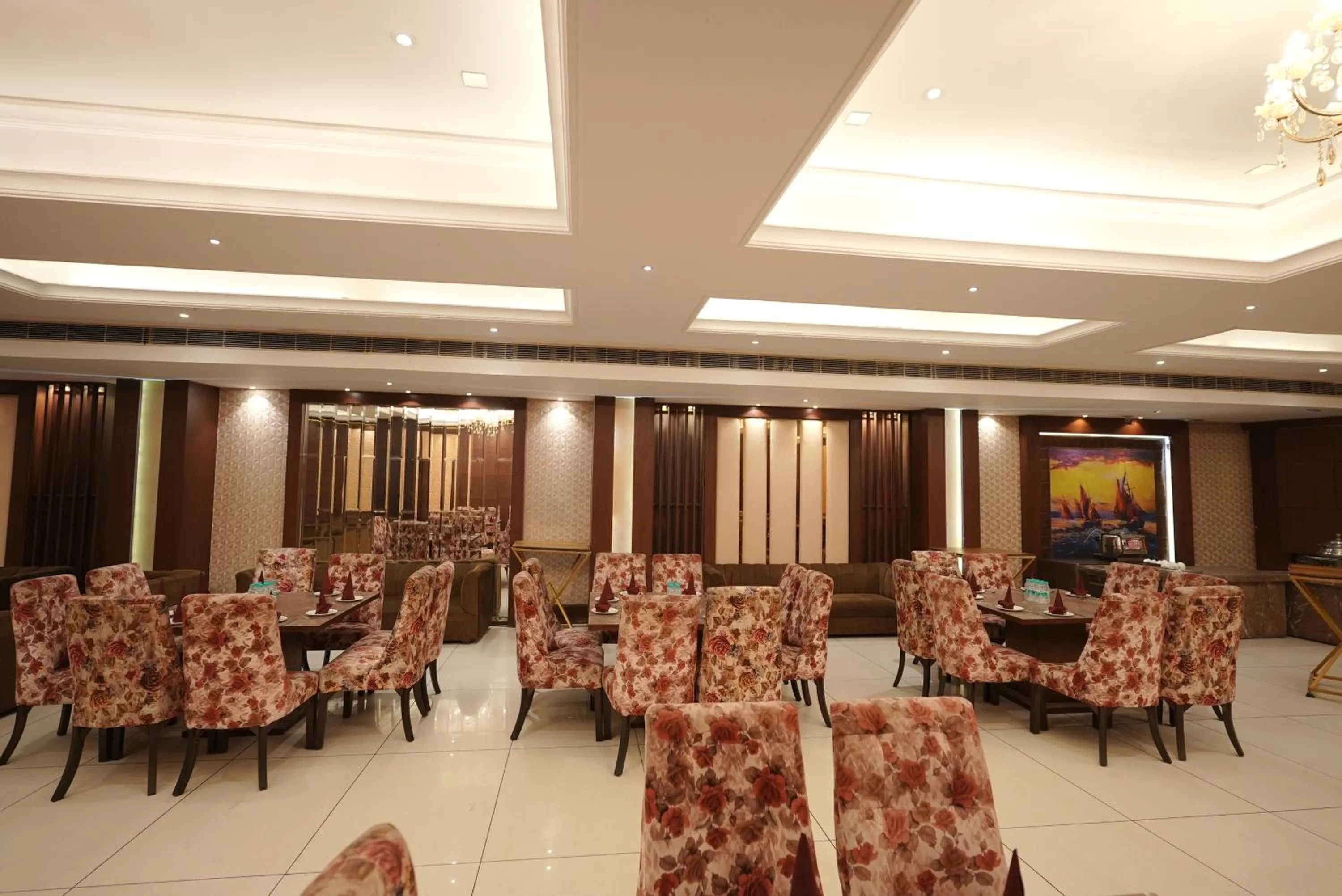 Banquet/Function facilities in Hotel Kohinoor Palace, Ludhiana