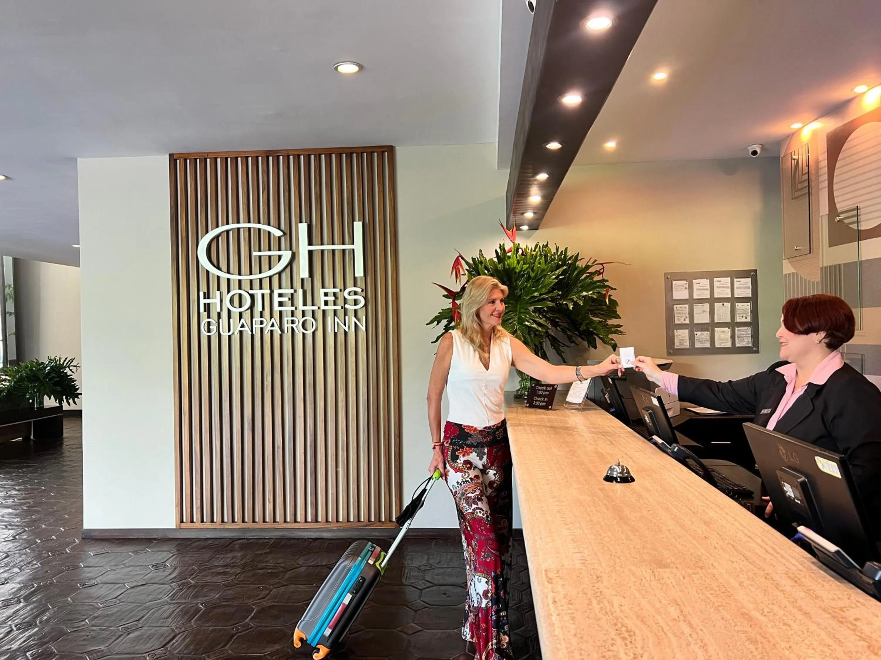 Lobby or reception in Hotel GH Guaparo Inn Valencia