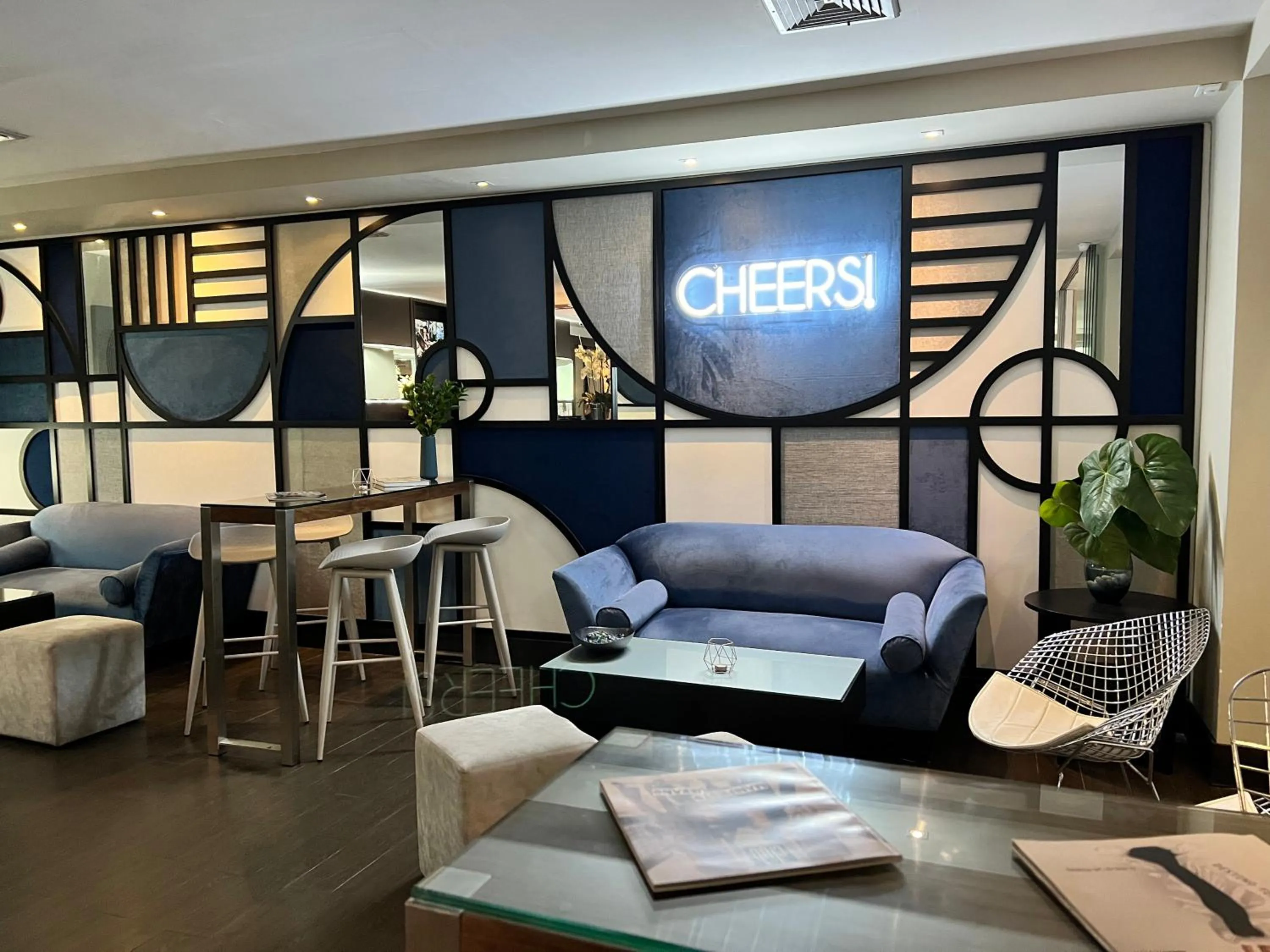 Restaurant/places to eat in Hotel GH Guaparo Inn Valencia