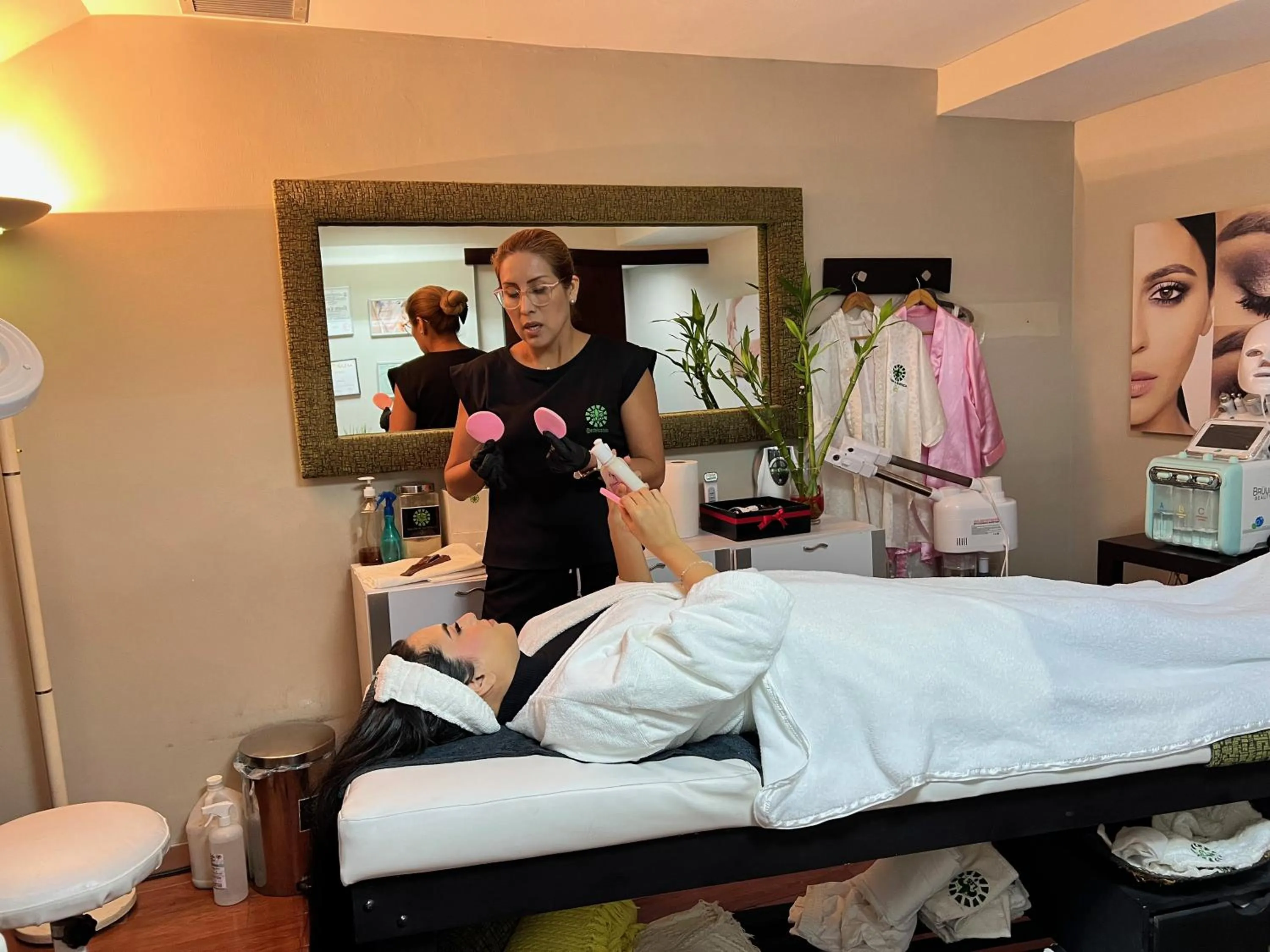 Spa and wellness centre/facilities in Hotel GH Guaparo Inn Valencia