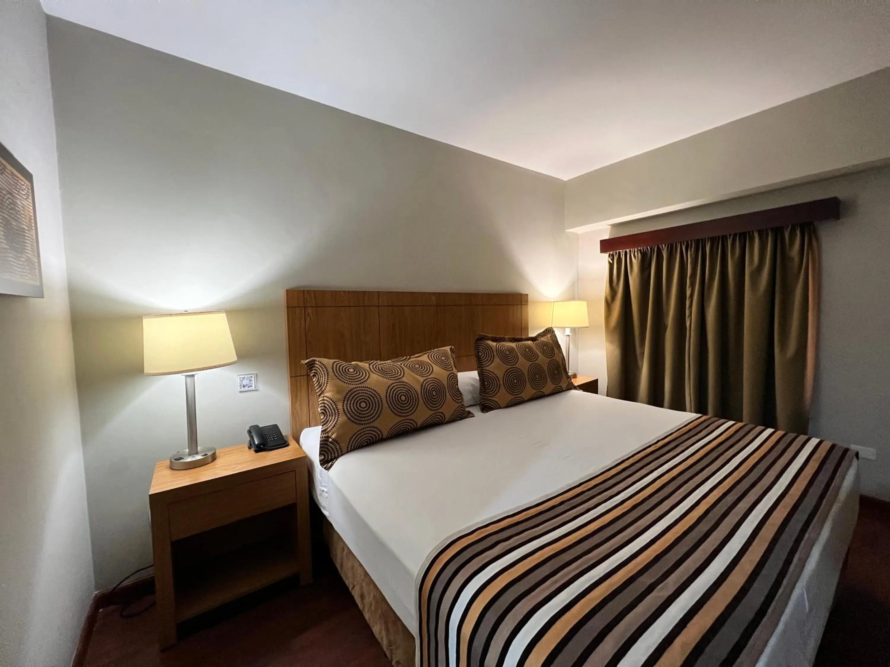 Bed in Hotel GH Guaparo Inn Valencia