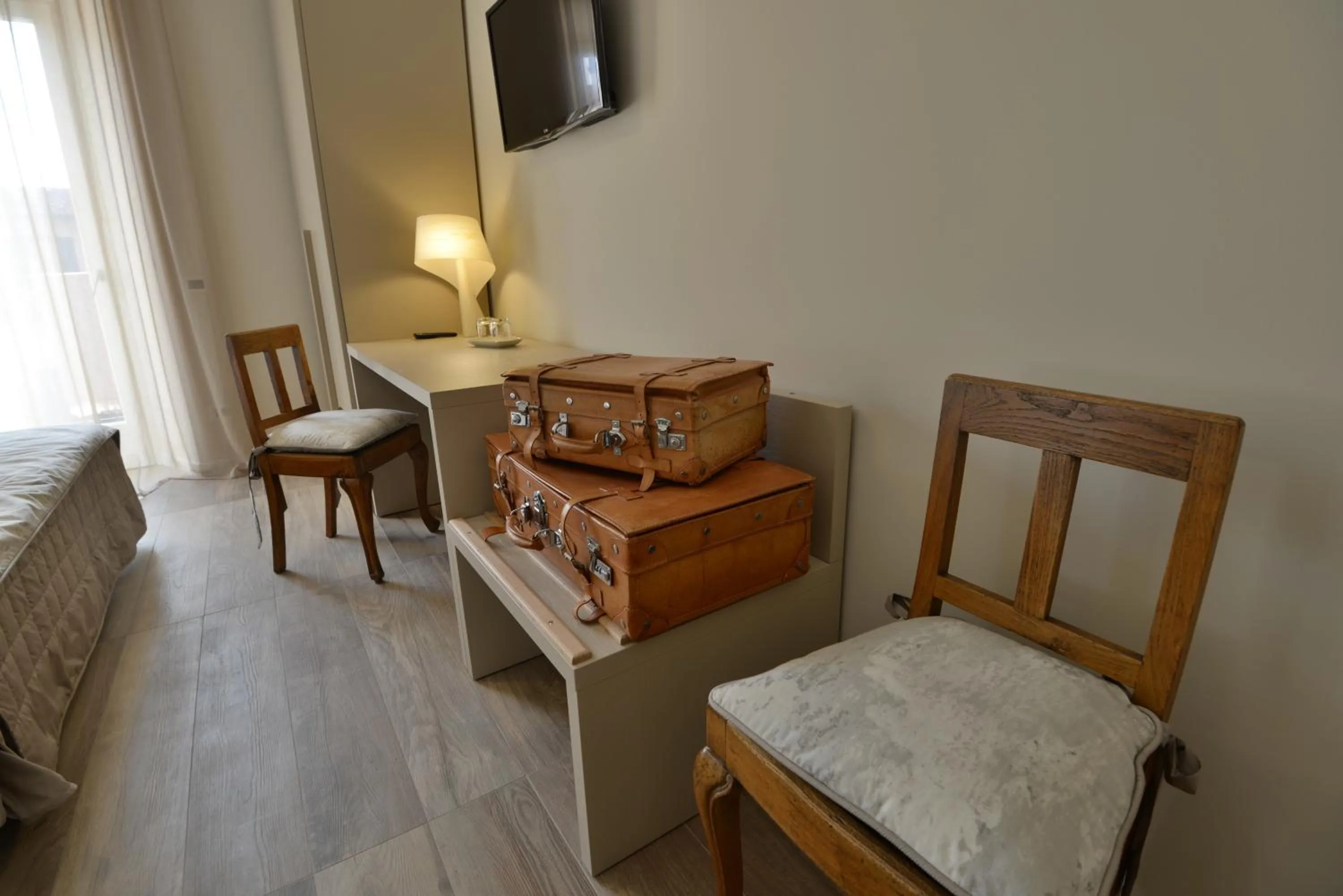 Decorative detail, Bed in Daman Rooms & Breakfast