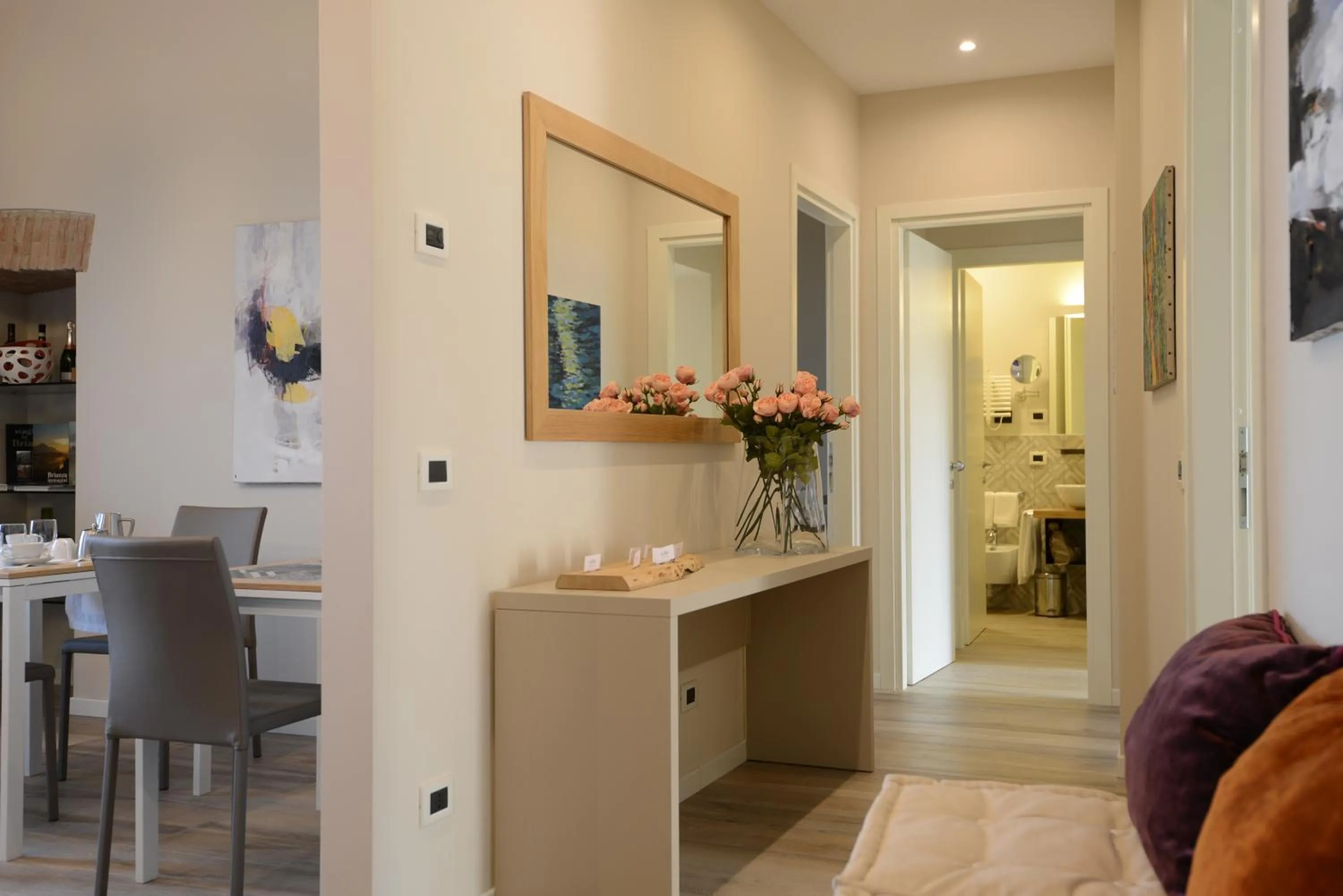 Communal lounge/ TV room in Daman Rooms & Breakfast