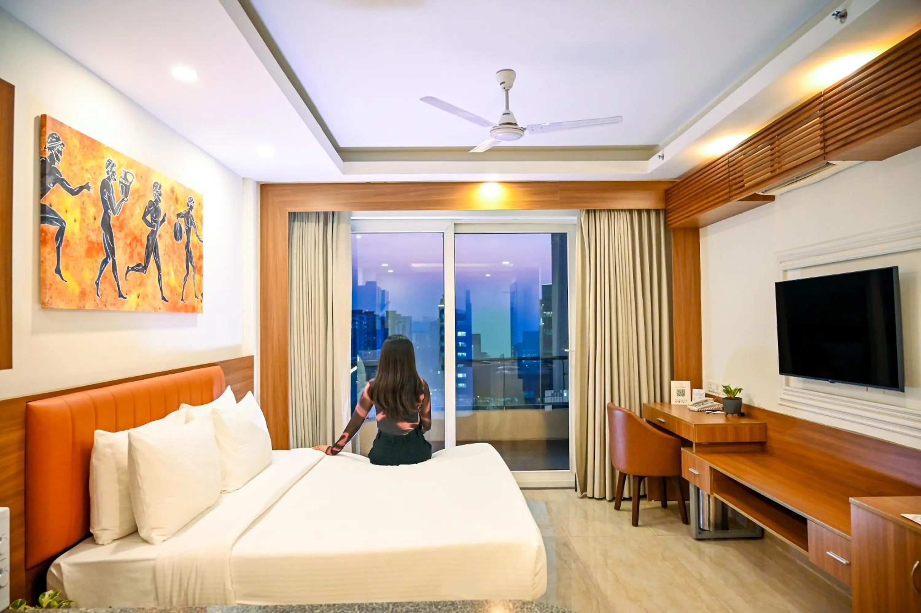 Bedroom, Bed in Alivaa Hotel Gurugram Sohna Road City Center