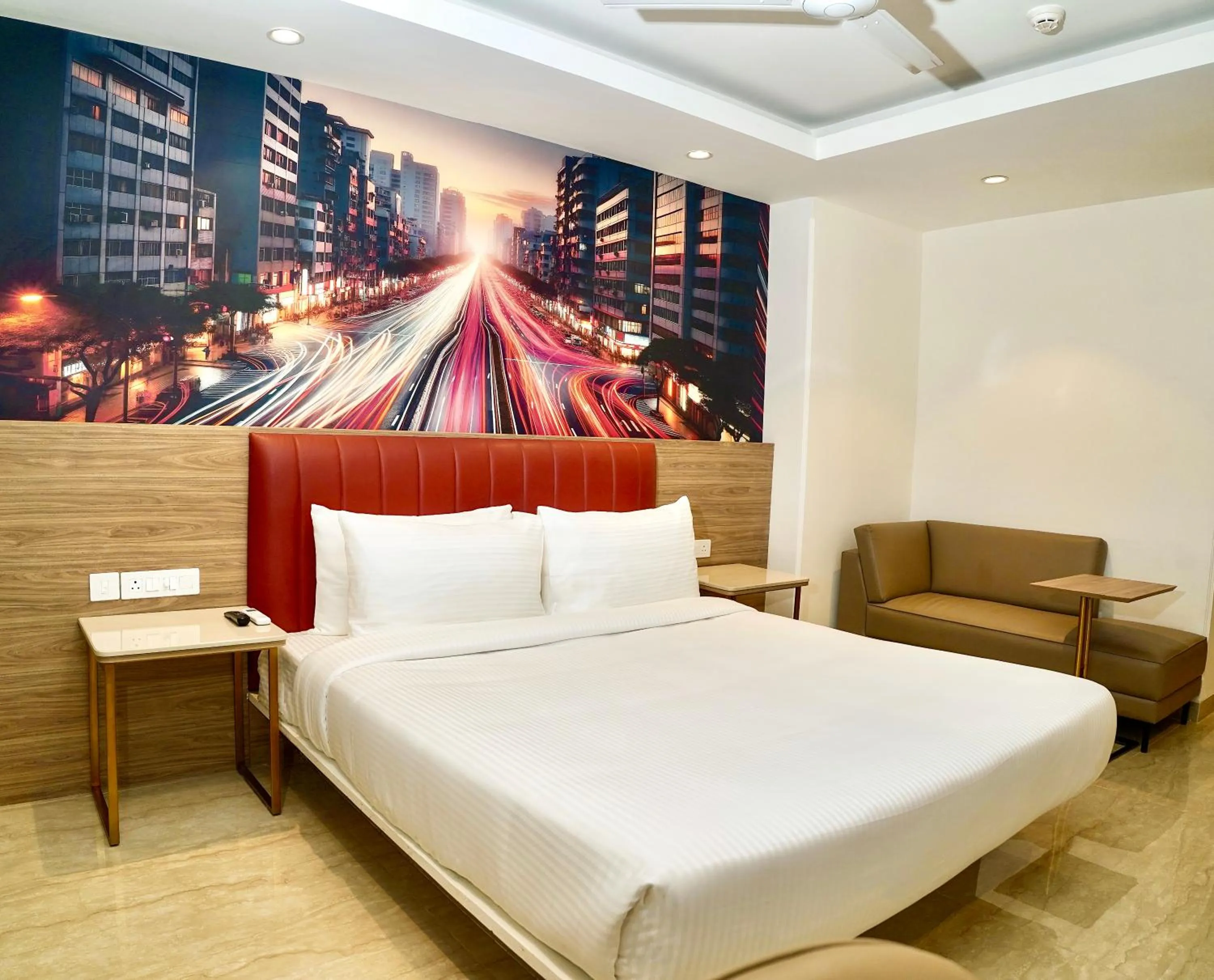 Bedroom, Bed in Alivaa Hotel Gurugram Sohna Road City Center