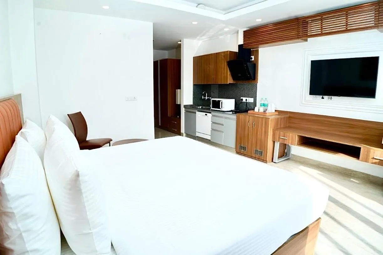 Bed in Alivaa Hotel Gurugram Sohna Road City Center