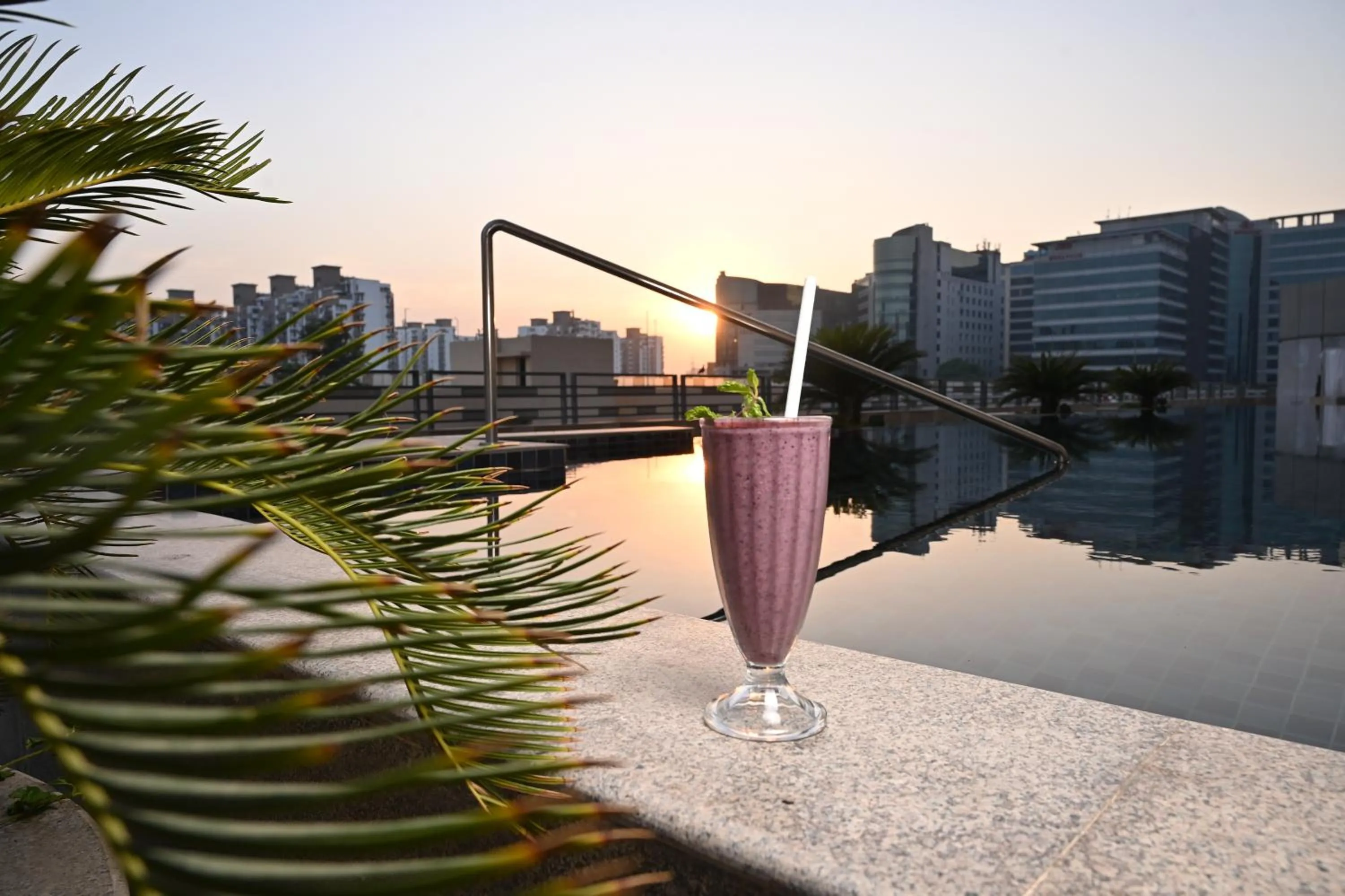 Swimming pool in Alivaa Hotel Gurugram Sohna Road City Center