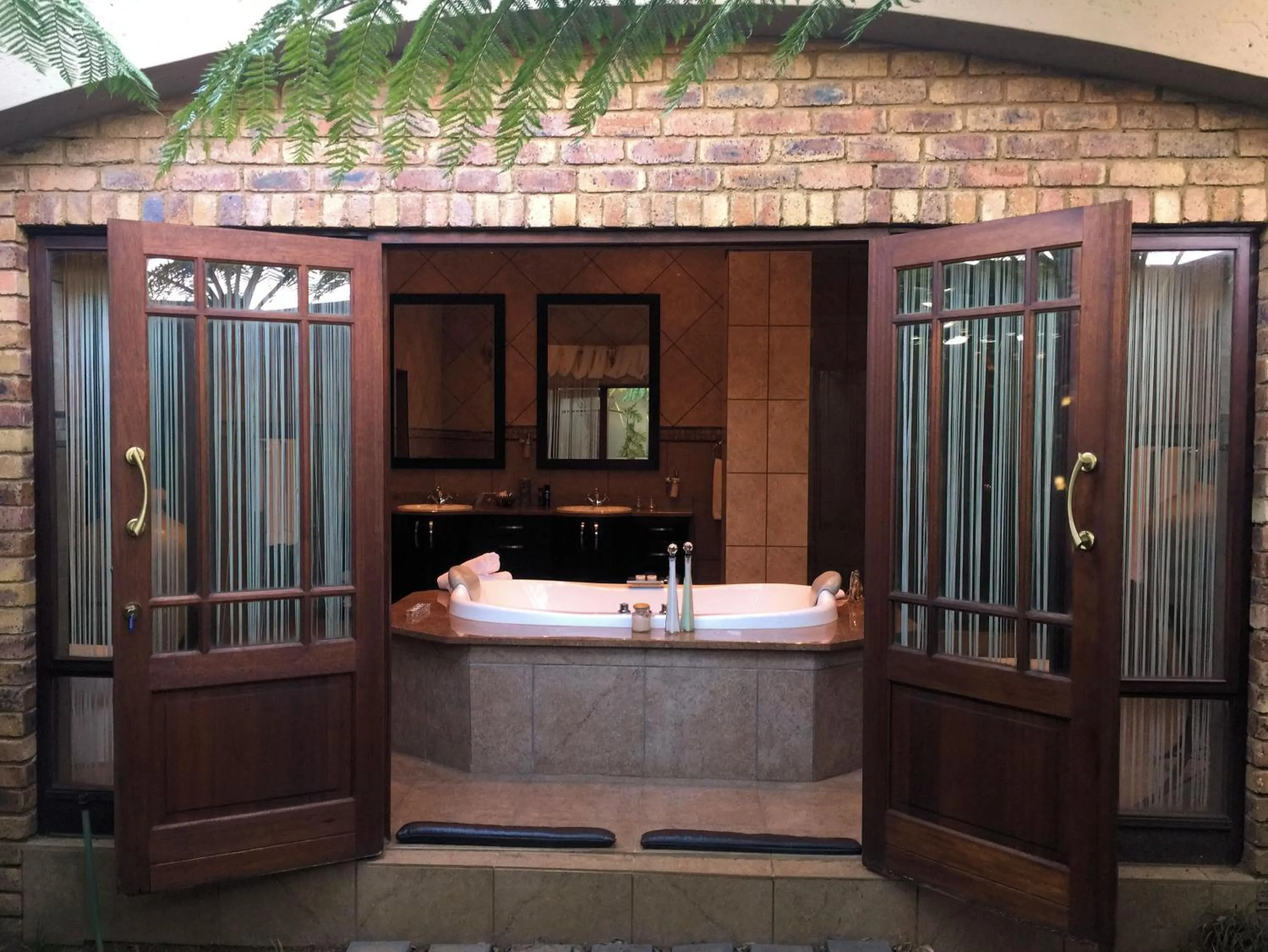 Shower in Witwater Guest House & Spa
