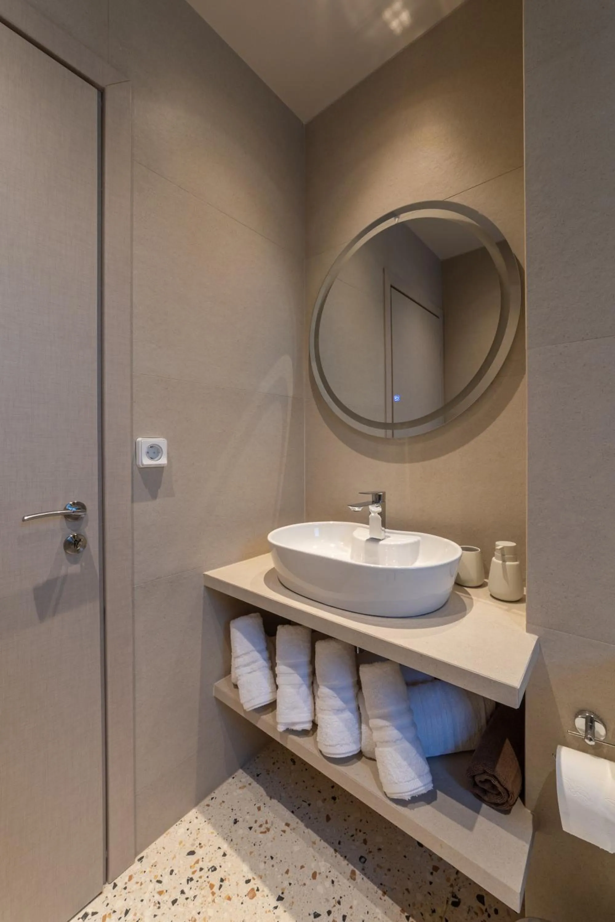 Bathroom in Kallisti Stay