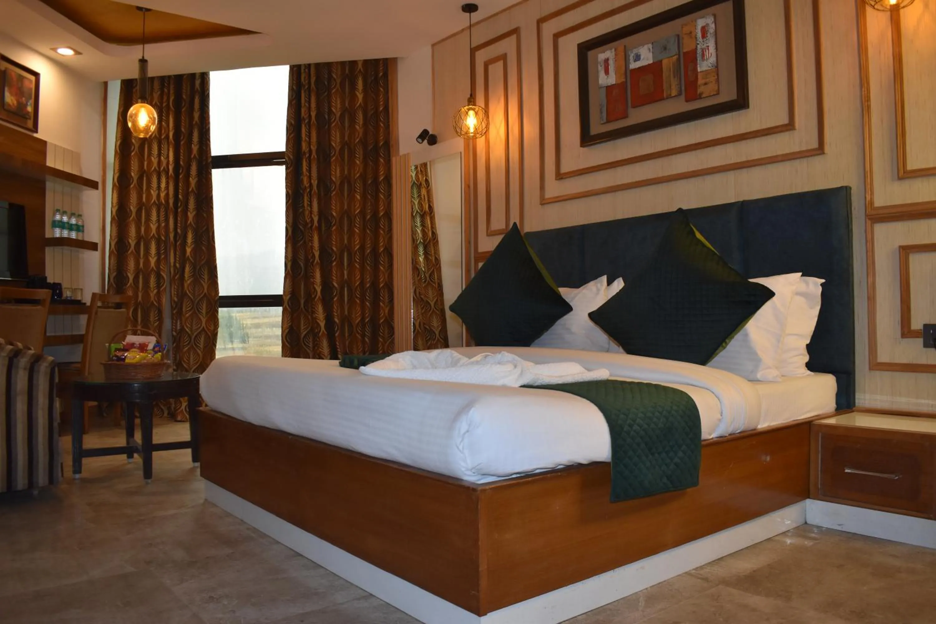 Bed in Hotel Padmini Palace