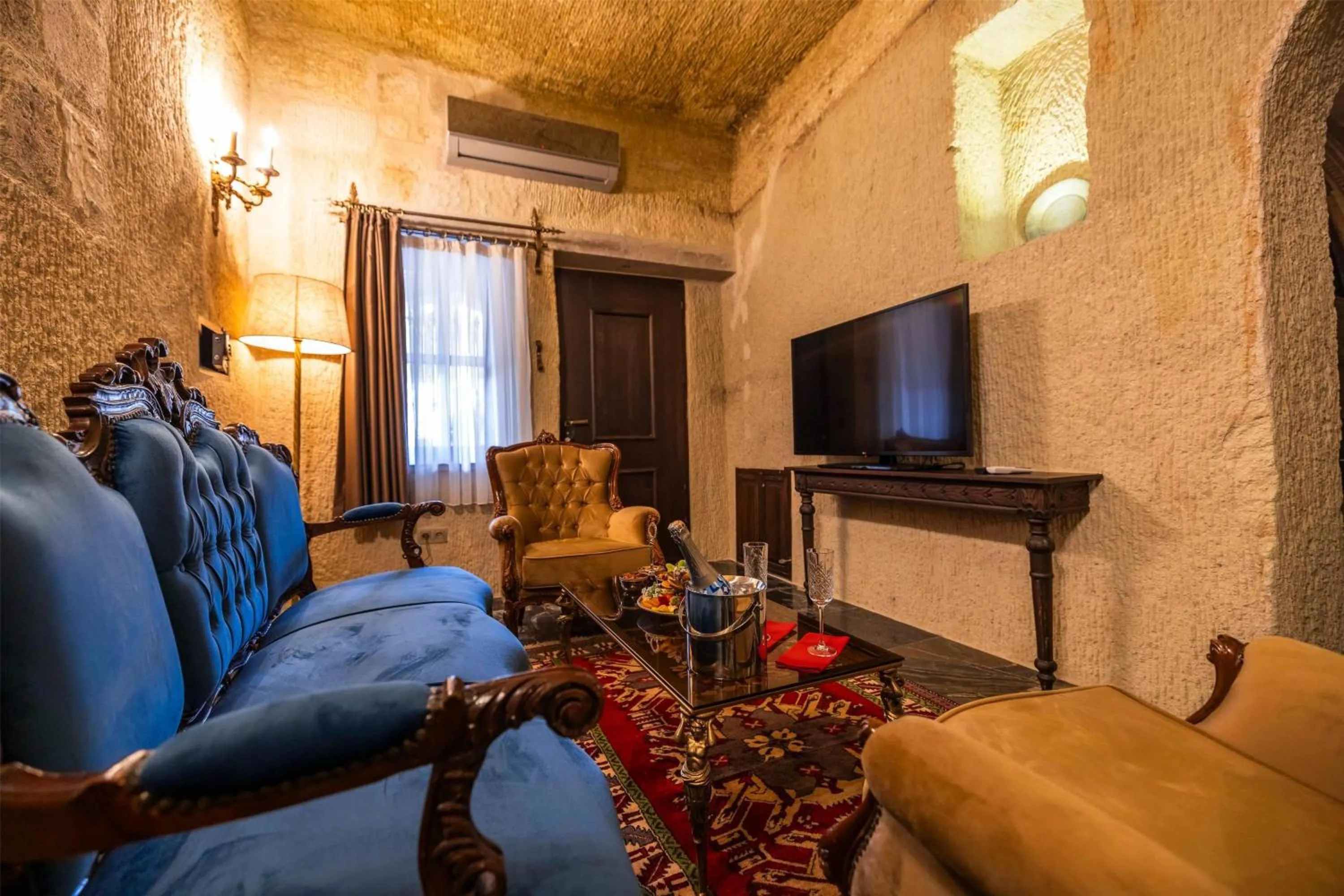 Photo of the whole room in Signature Cave Cappadocia, Trademark Collection by Wyndham