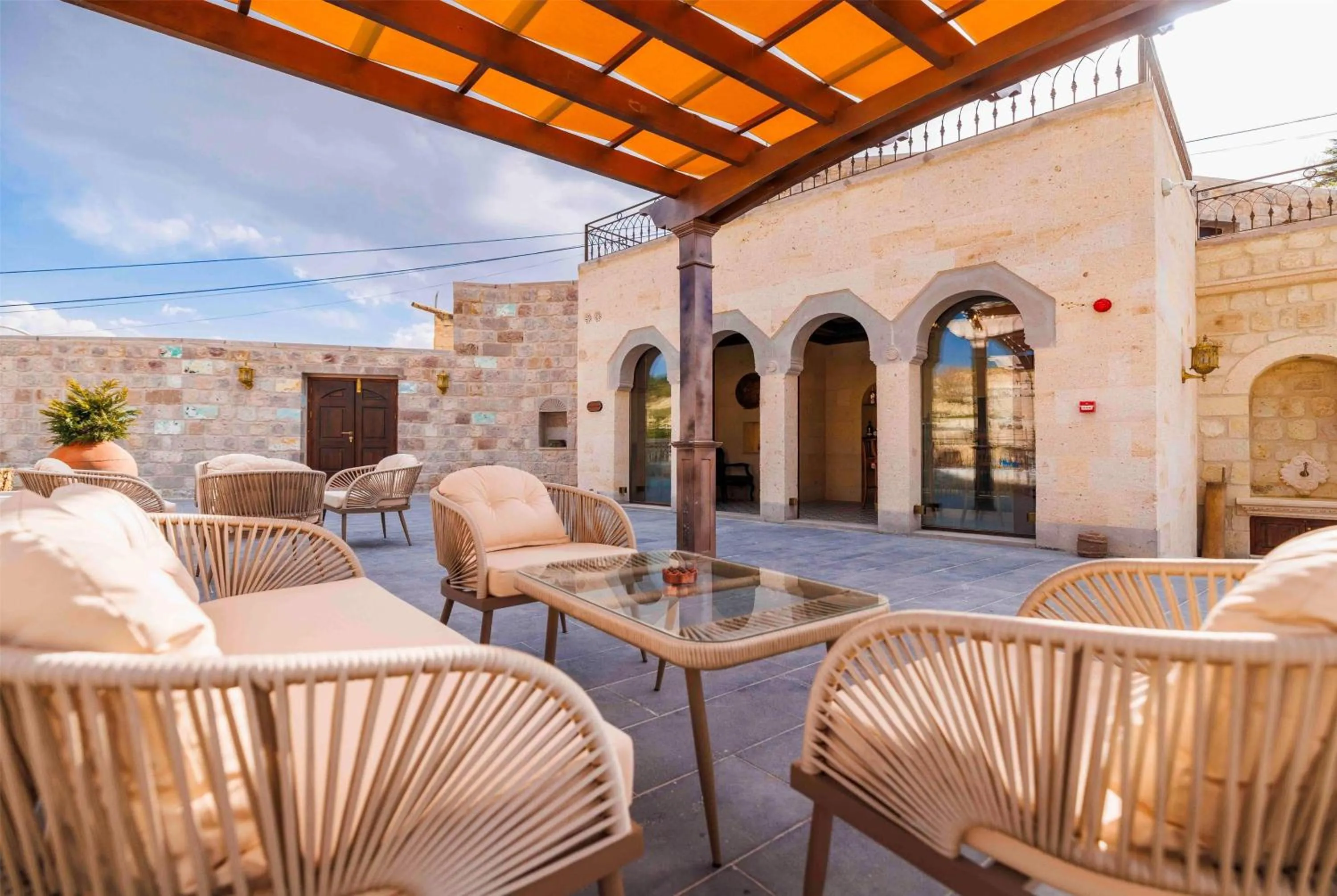 Lounge or bar in Signature Cave Cappadocia, Trademark Collection by Wyndham