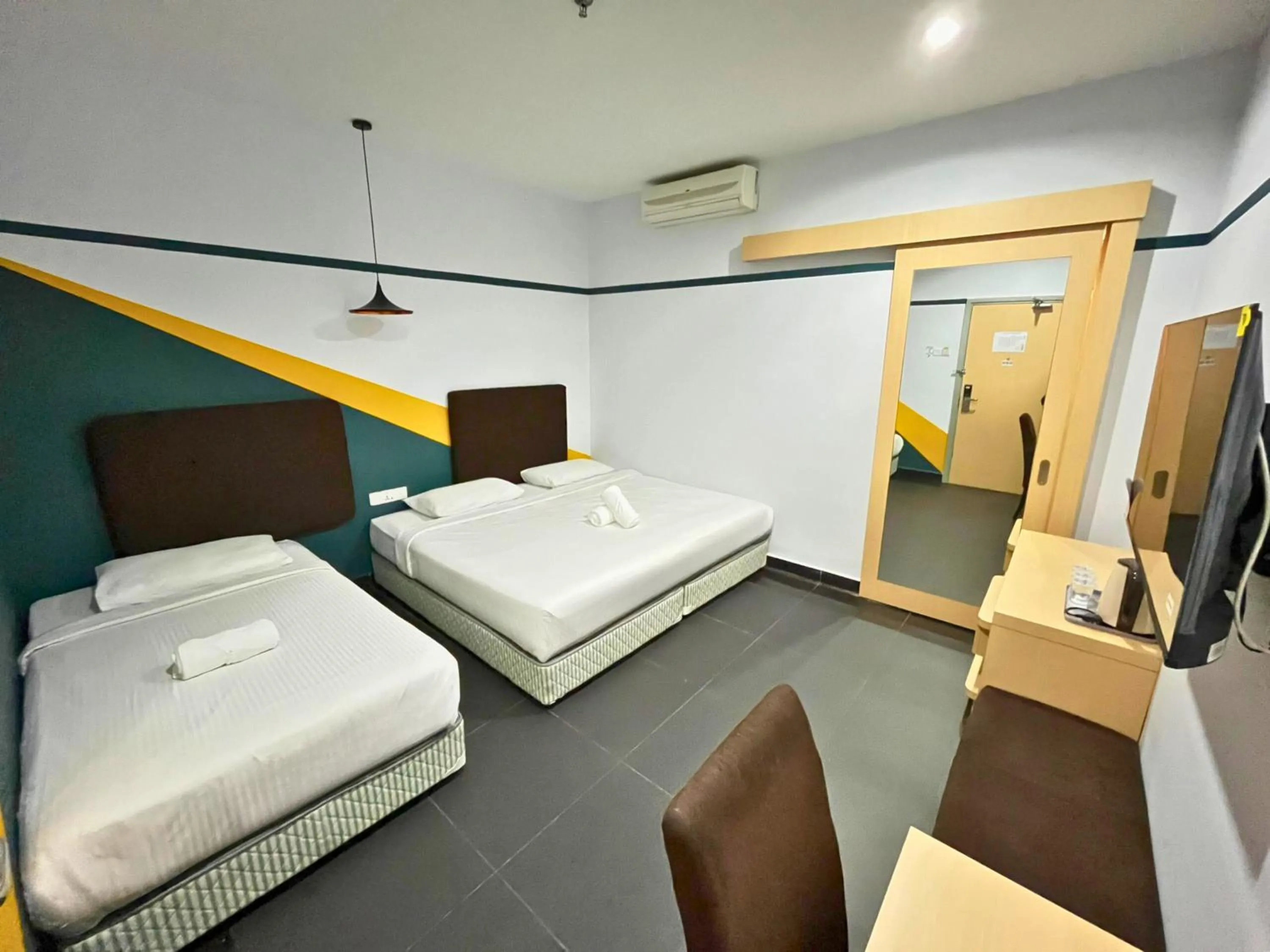 Bedroom, Bed in Sky Hotel Selayang