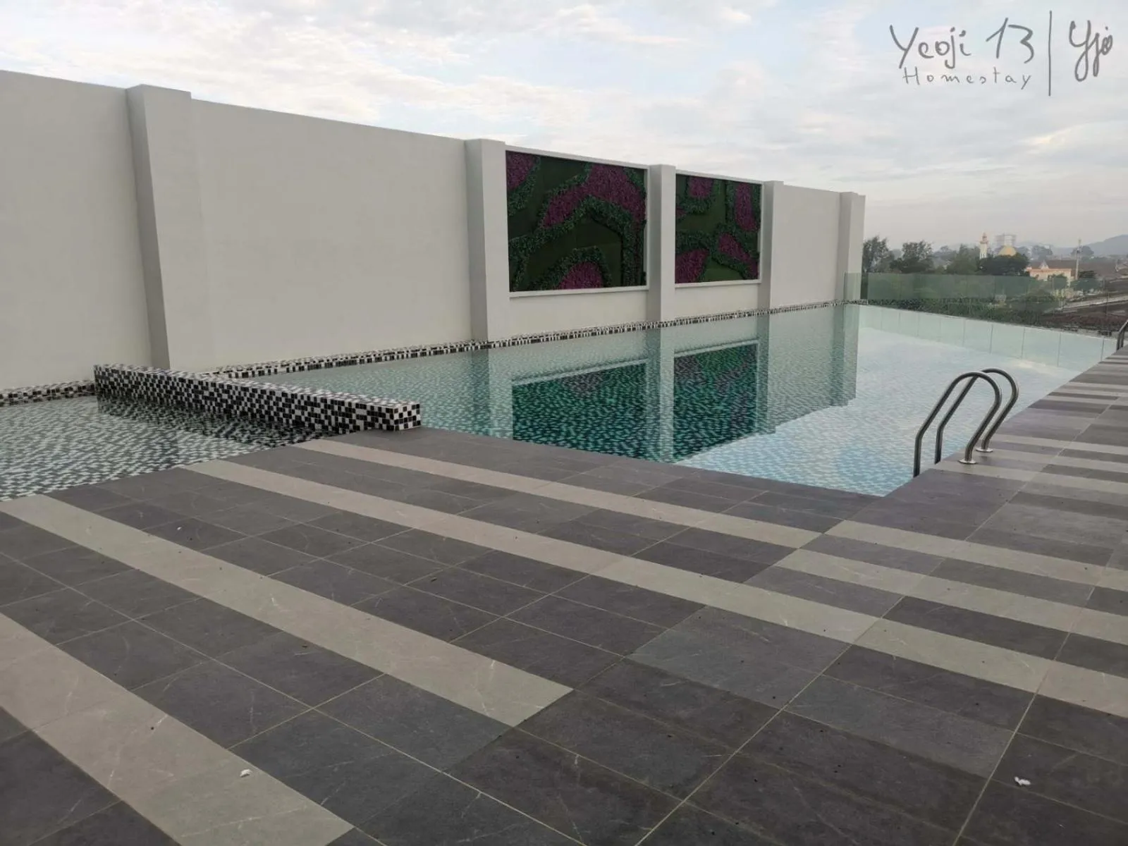 Swimming pool in Yeojie 13 Homestay Rawang