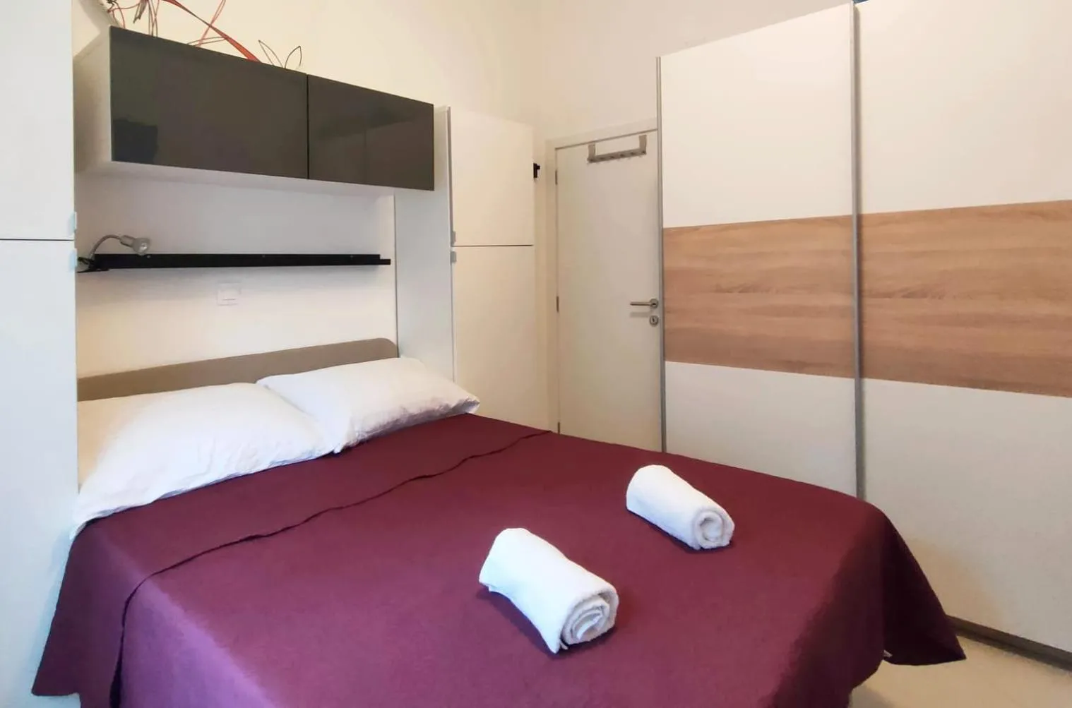 Bed in Rafael Apartments