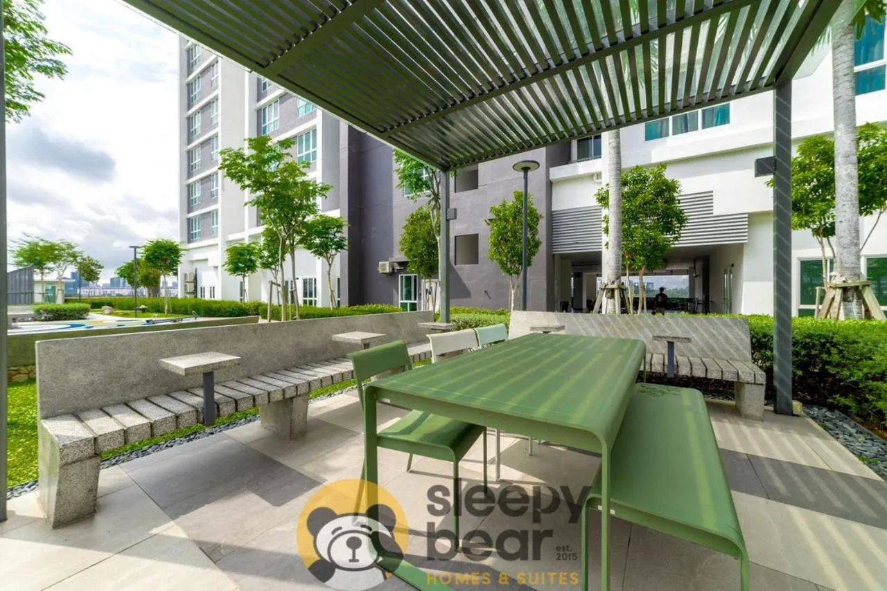 Plaza Kelana Jaya Suites by Sleepy Bear