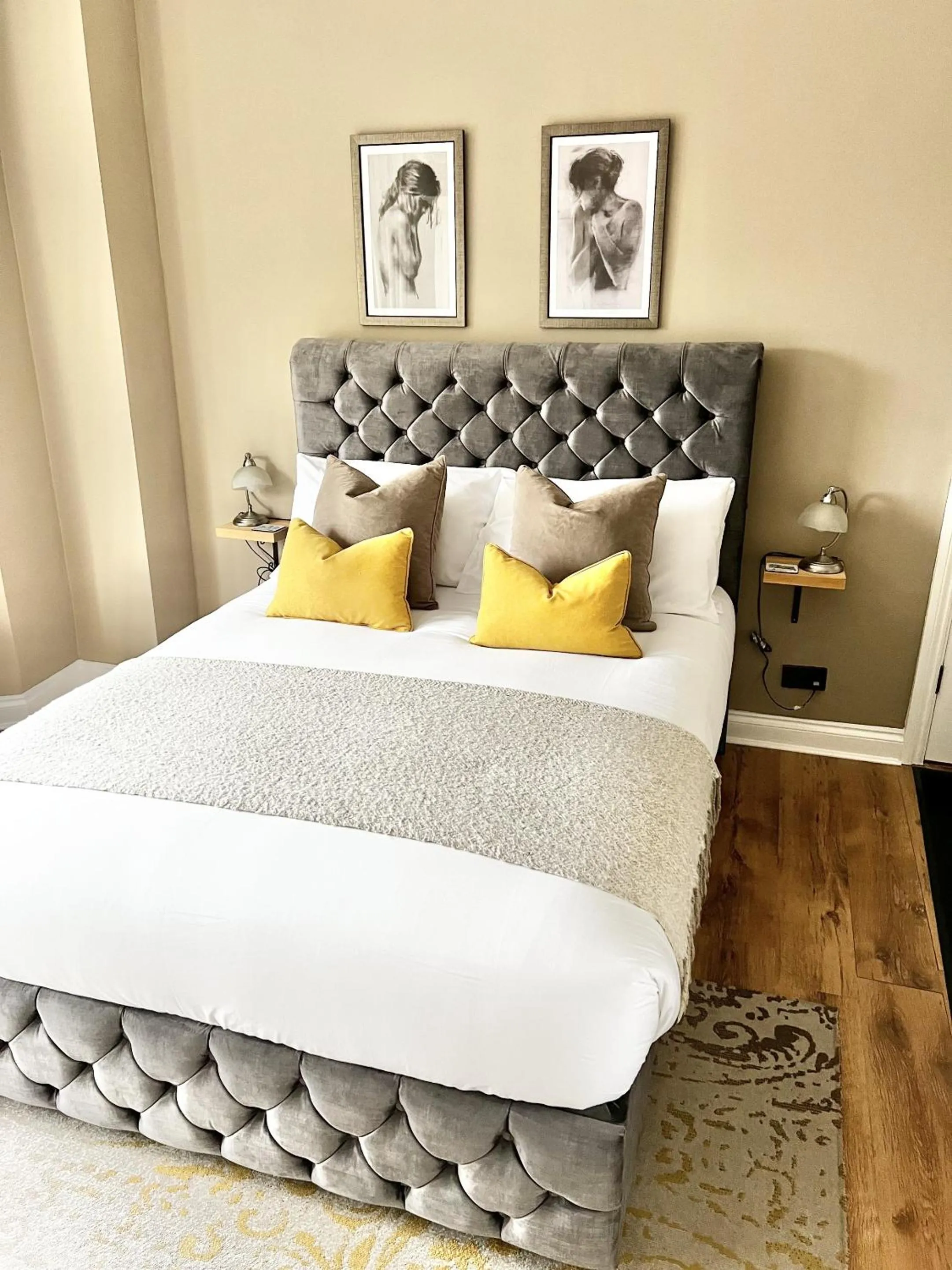 Bedroom, Bed in Devon House Guest House