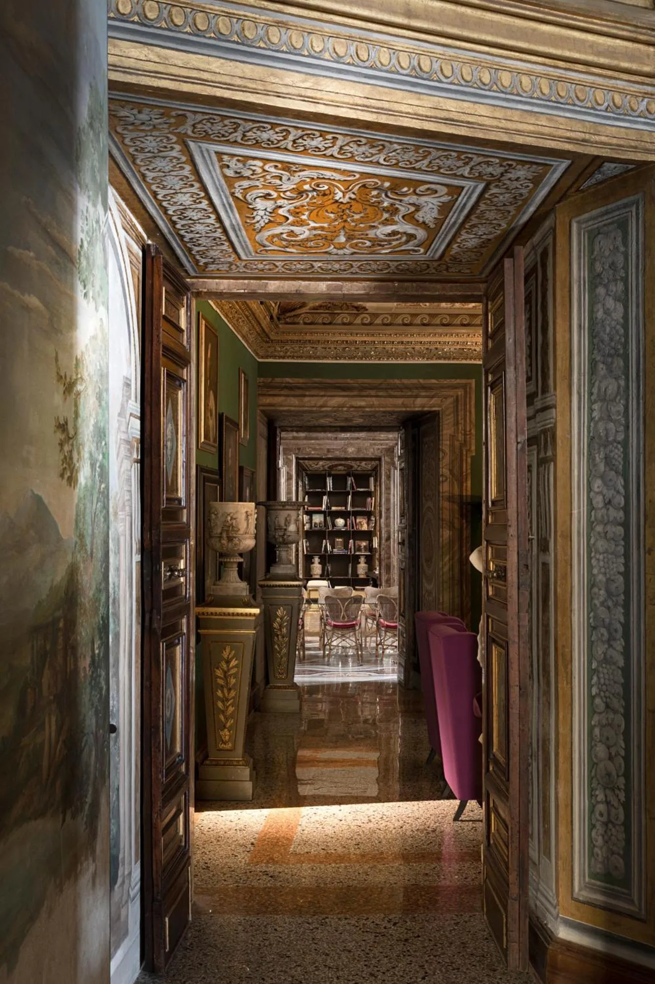 Living room in Palazzo Shedir - The Leading Hotels of the World