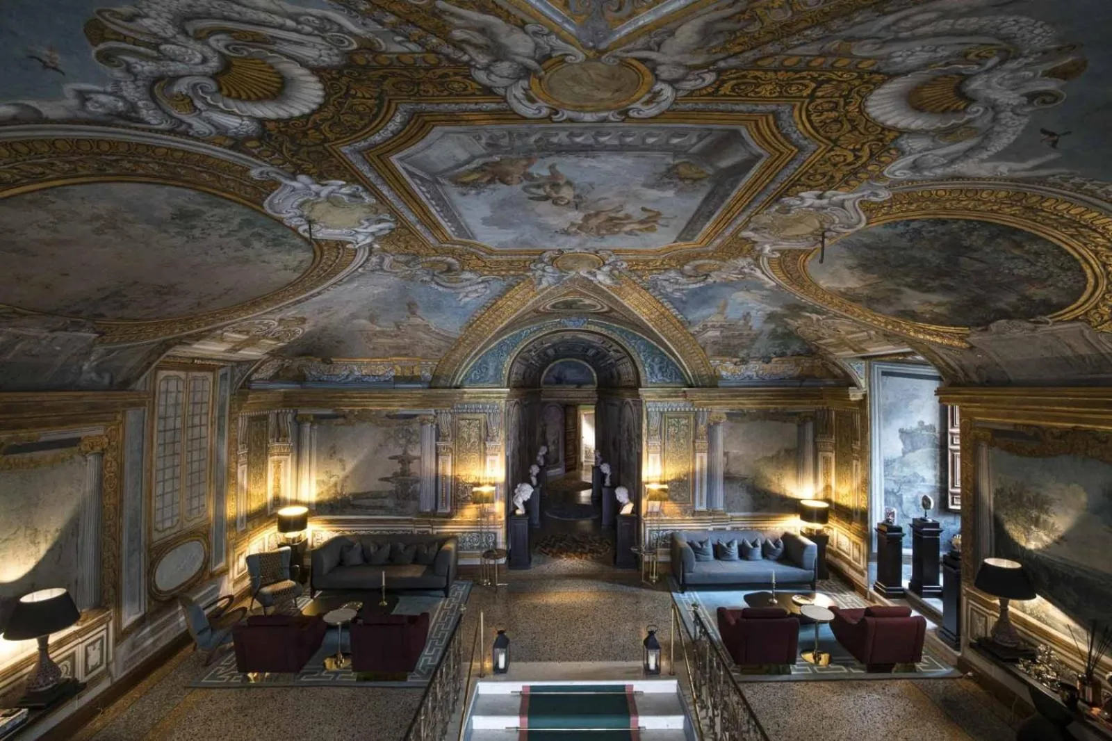 Bed in Palazzo Shedir - The Leading Hotels of the World