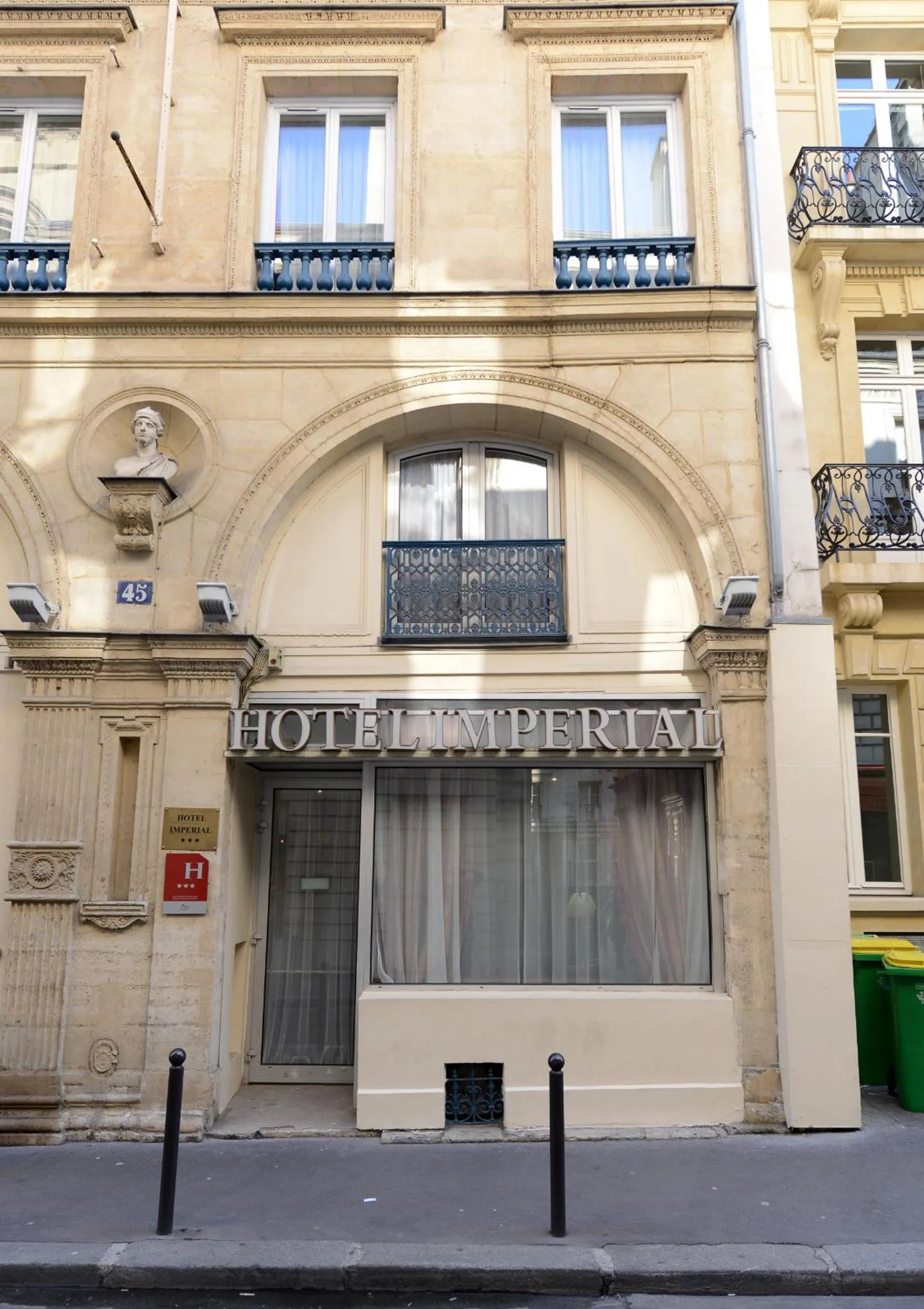 Facade/entrance in Hotel Imperial Paris