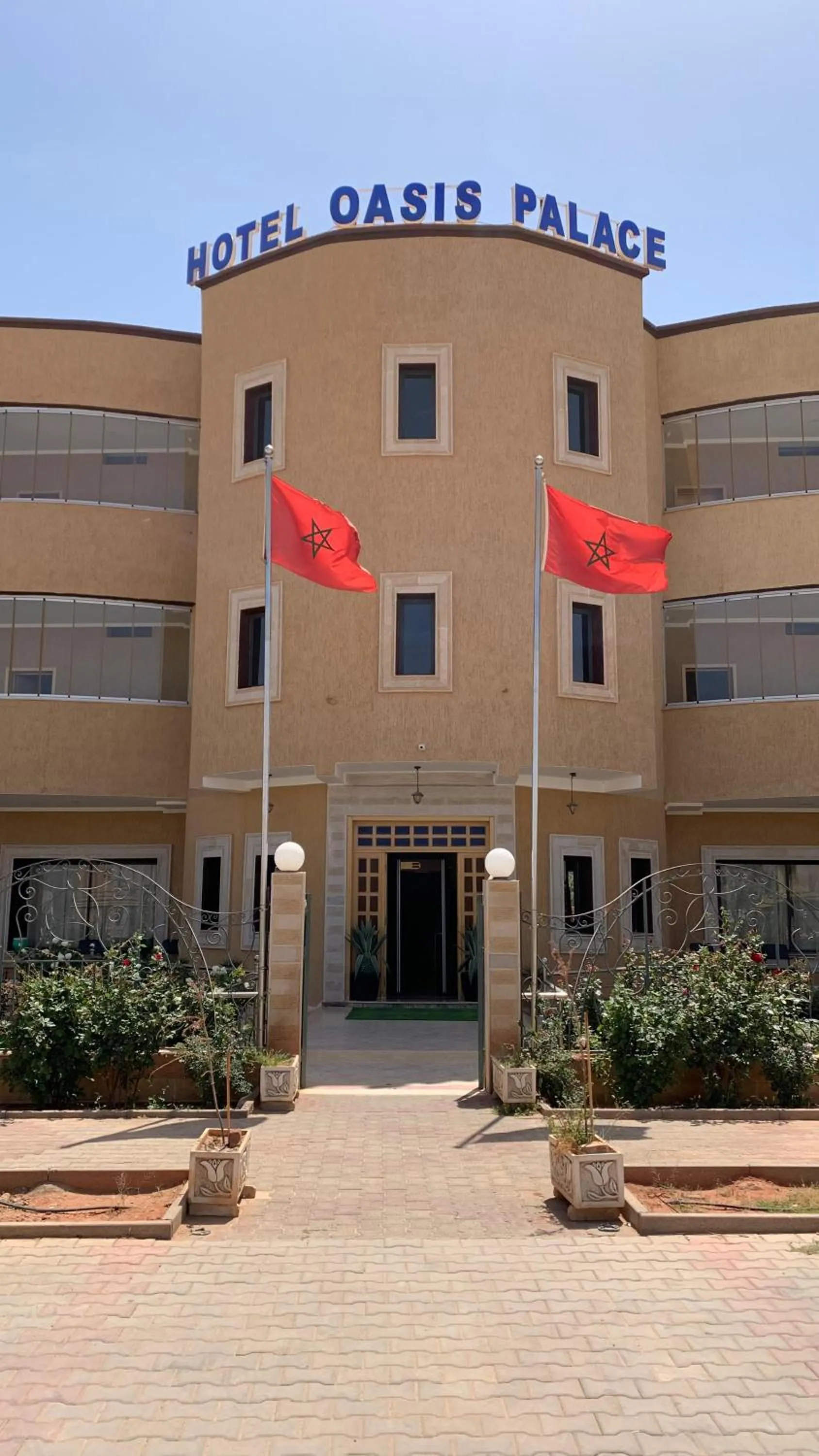 Property building in Hotel Oasis Palace