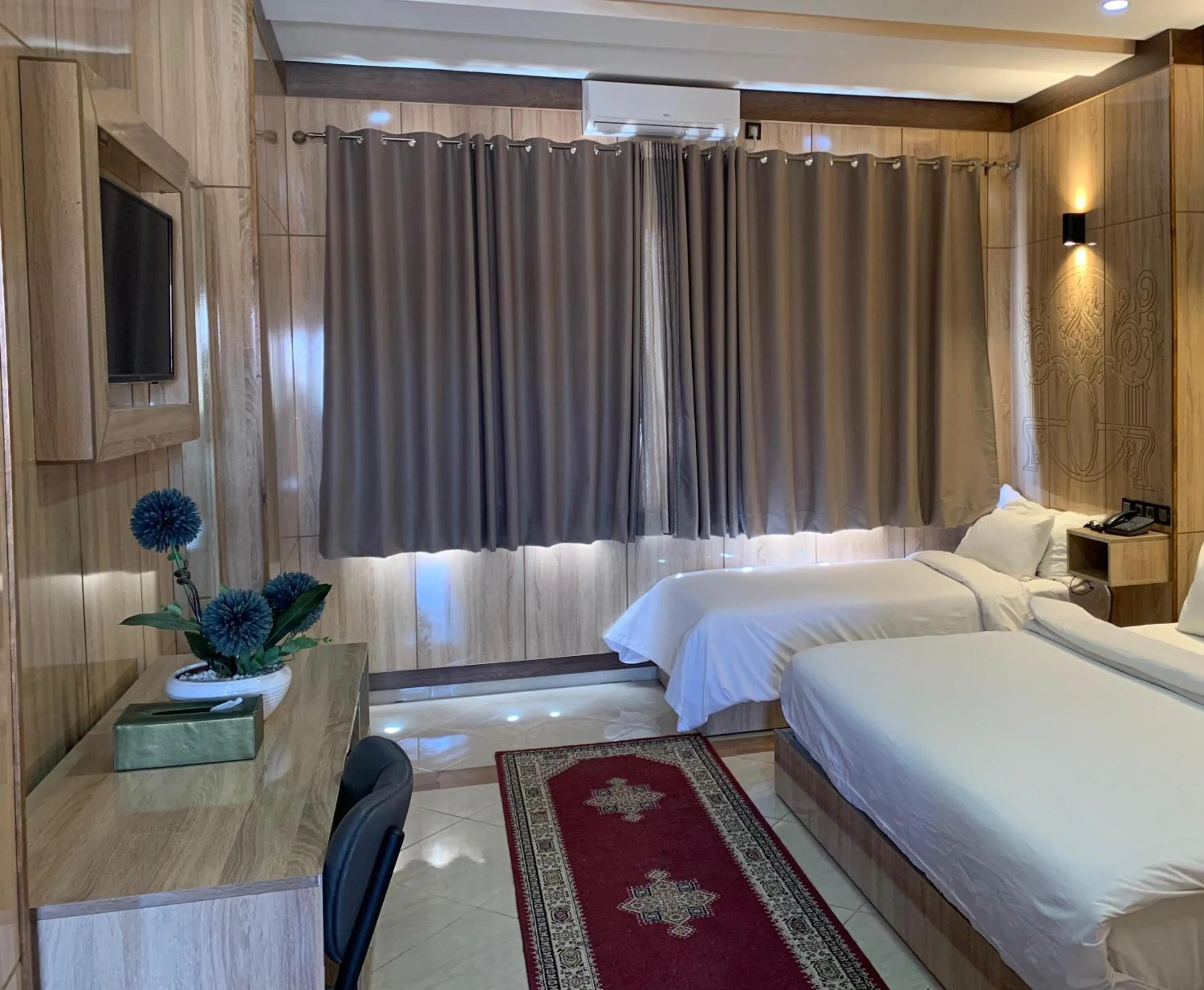 TV and multimedia, Bed in Hotel Oasis Palace