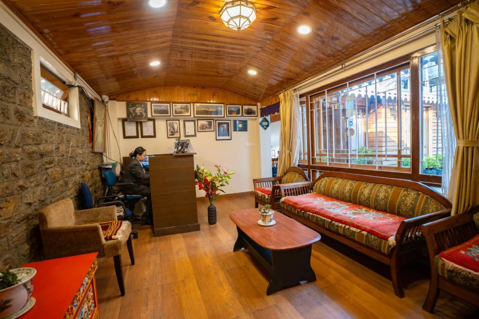 Lobby or reception in Muscatel Nirvana – At The Mall Road