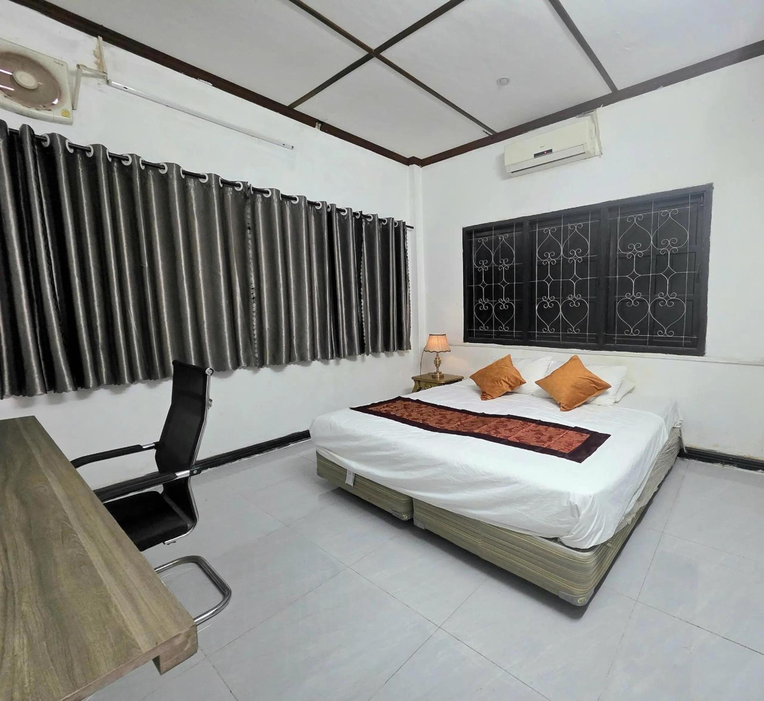 Lao Home