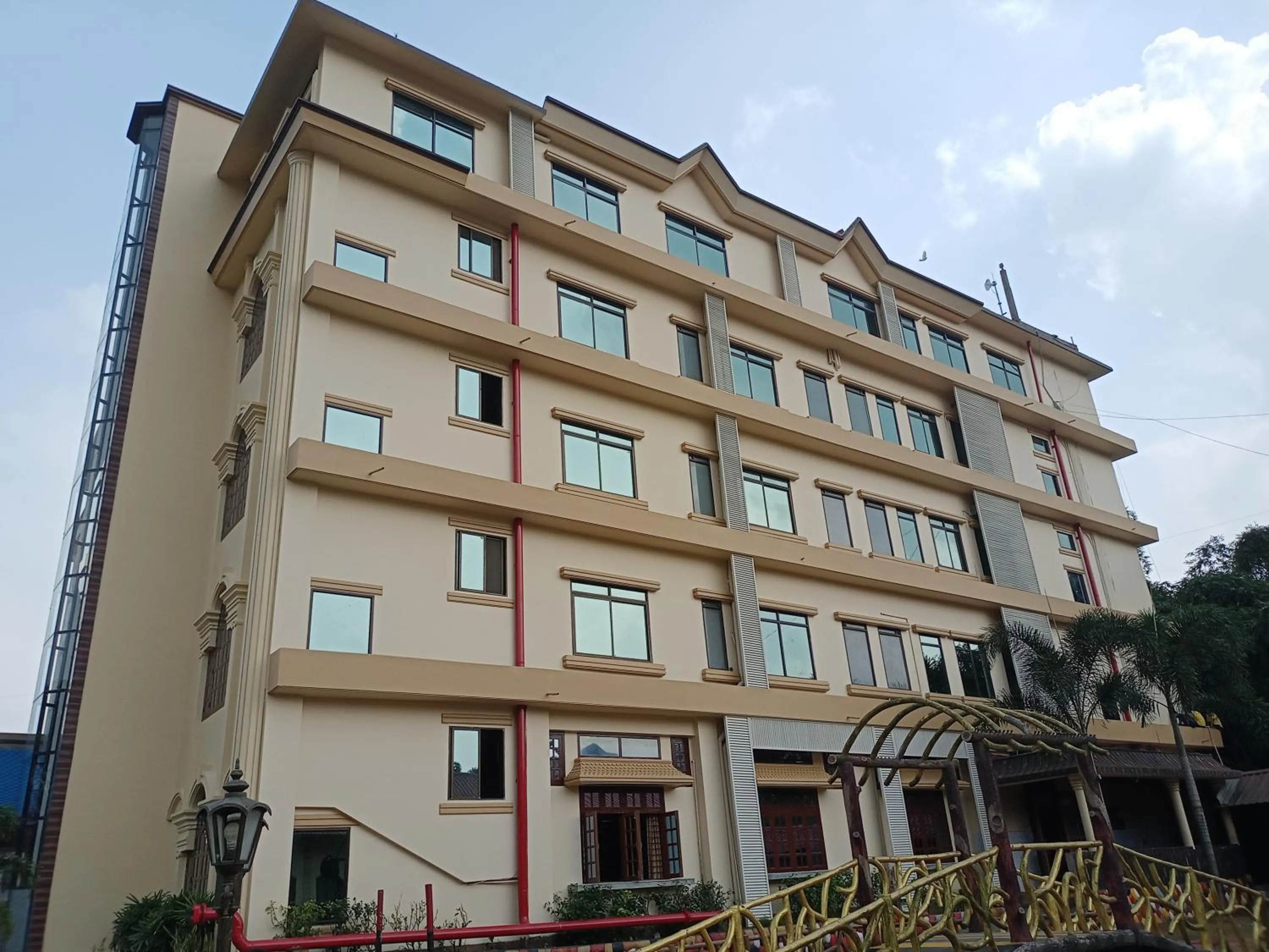 Property building in Dichang Resorts