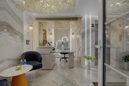 Empire Platinum Suites-Luxury Aparthotel Central Delhi