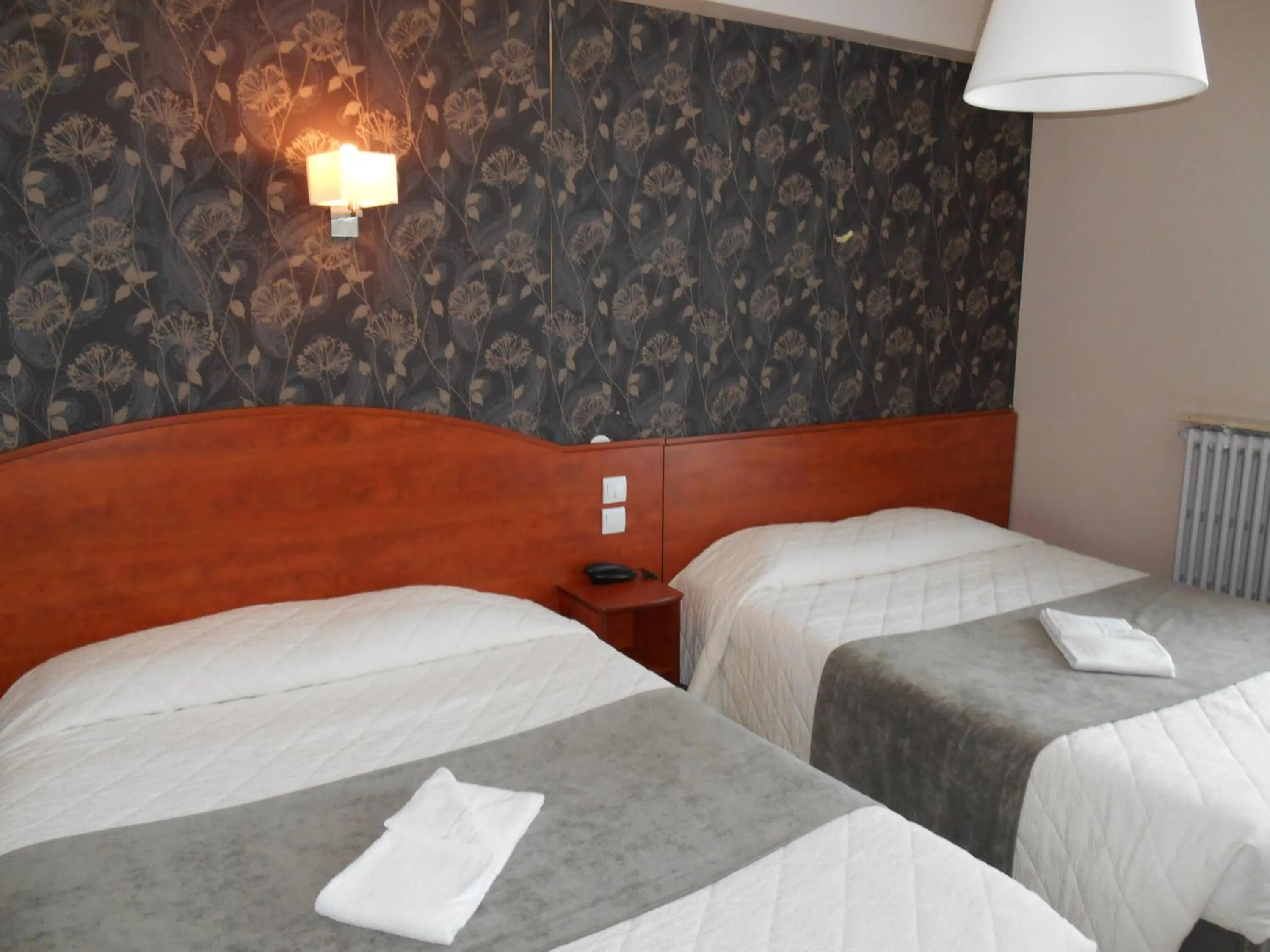 Bedroom, Bed in Hôtel Le Rupella