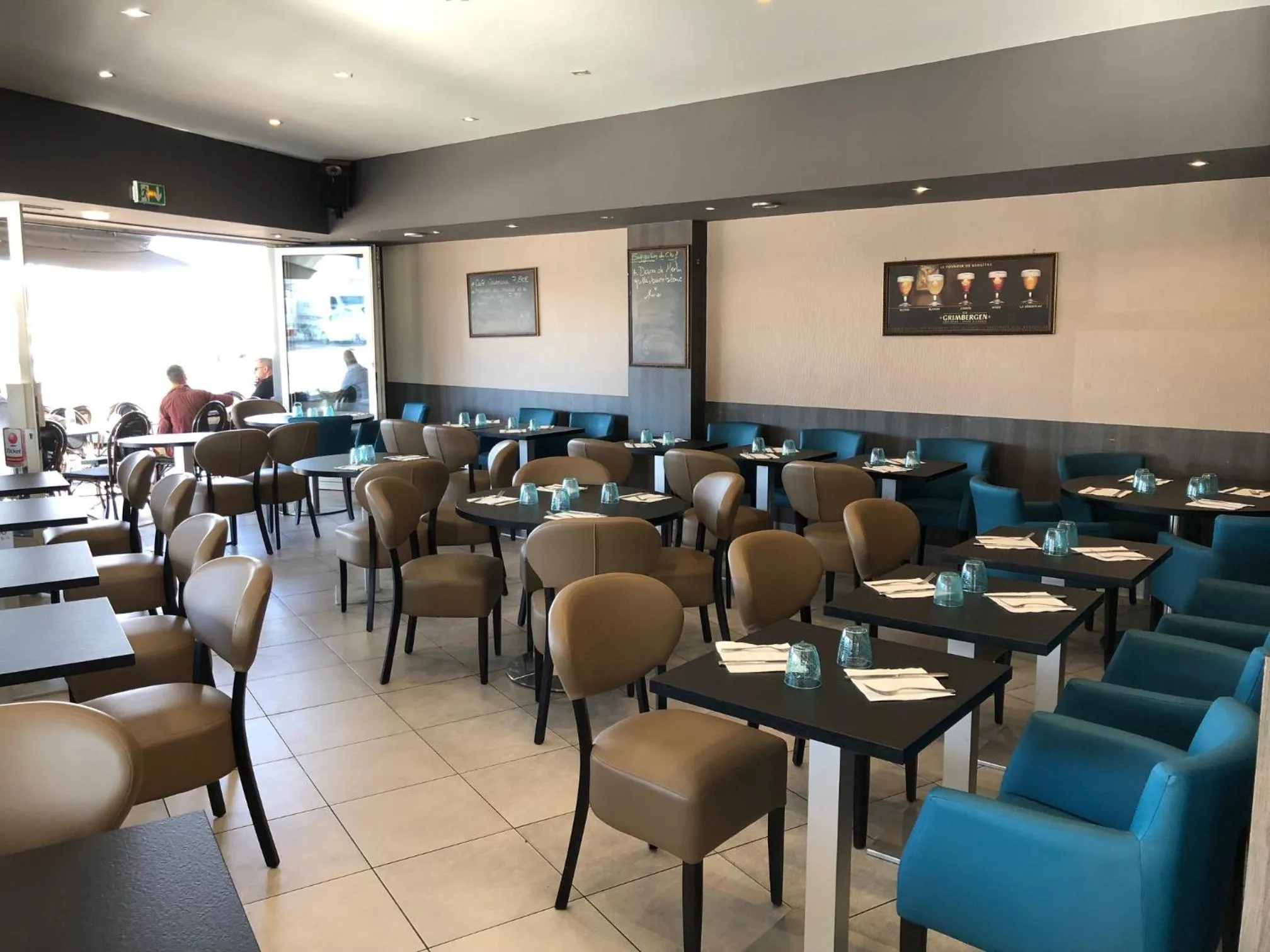 Street view in Hôtel Le Rupella