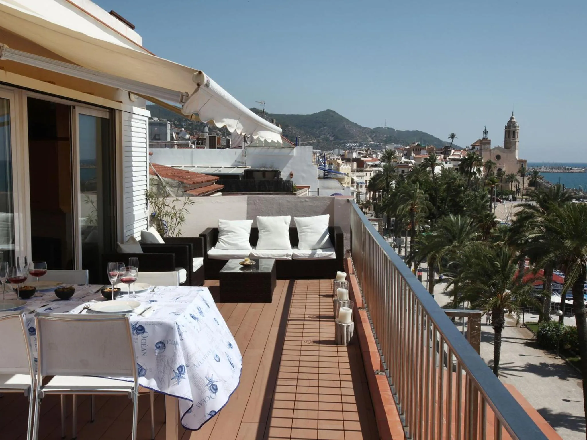 Restaurant/places to eat in Sitges Views