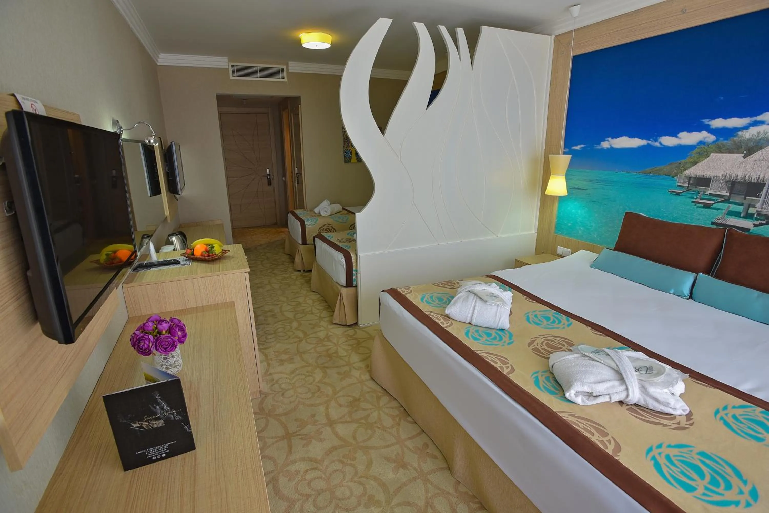 Photo of the whole room, Bed in Hotel Izgrev Spa & Aquapark