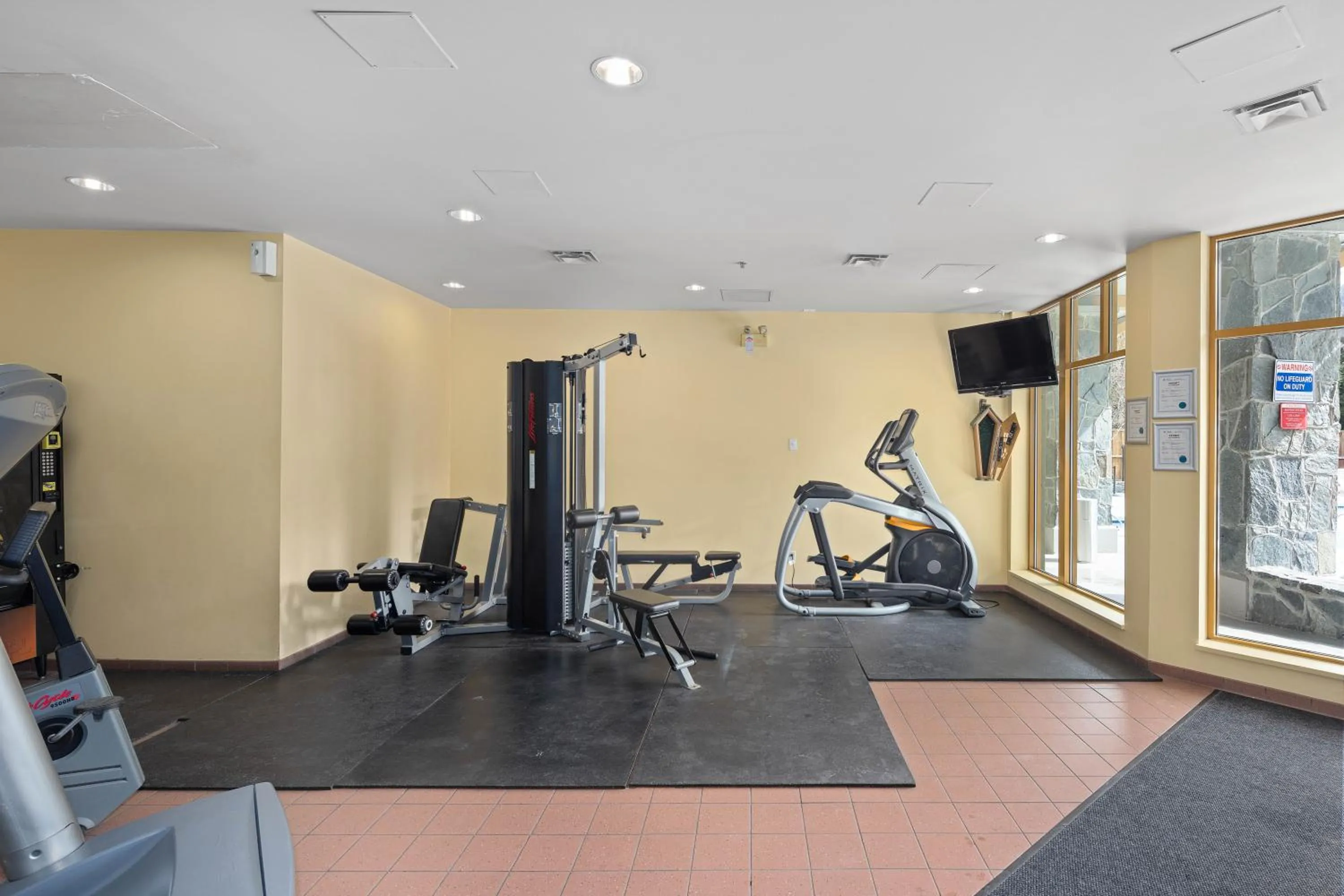Fitness centre/facilities in Cascade Lodge