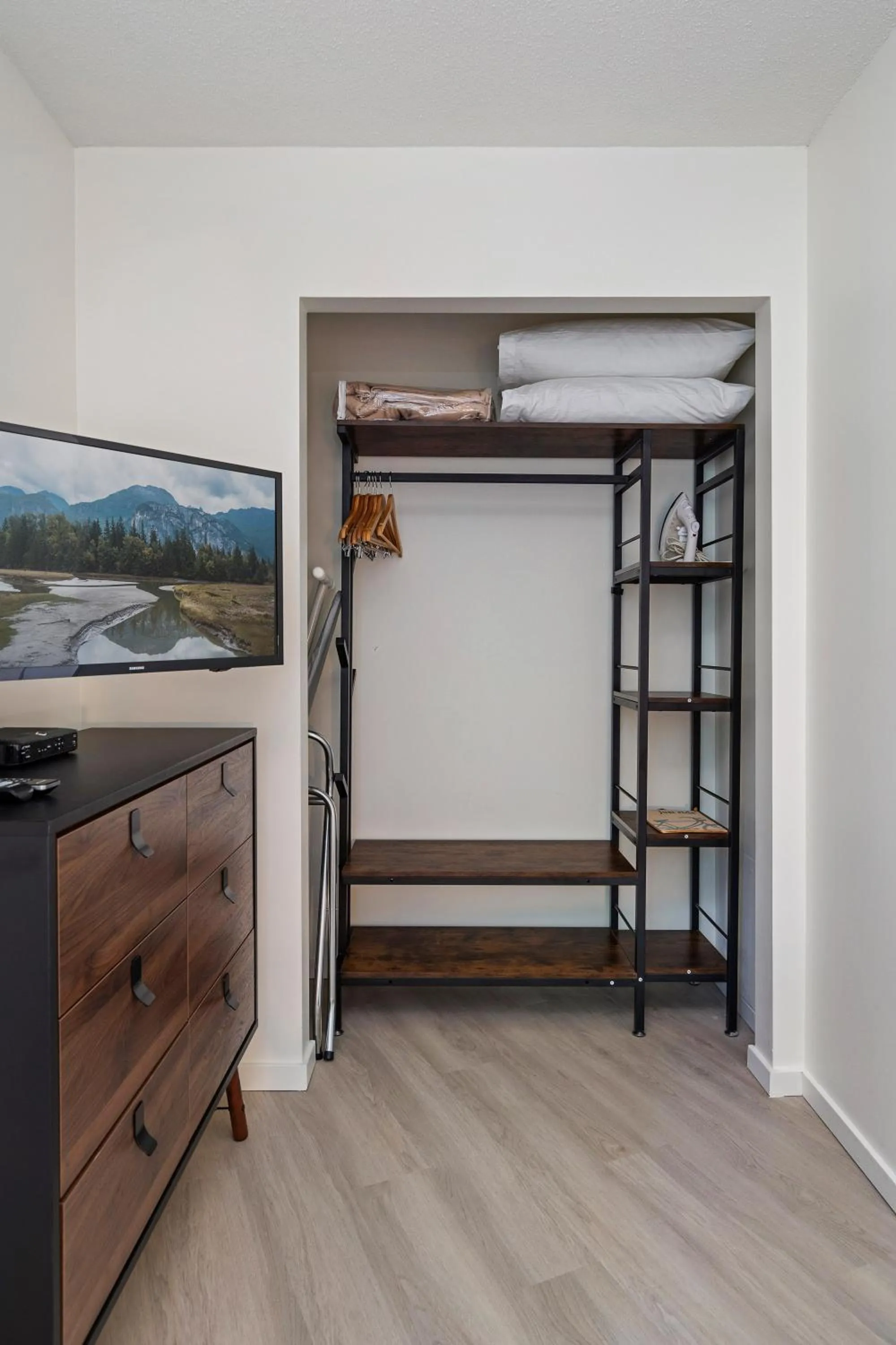 Bedroom in Cascade Lodge