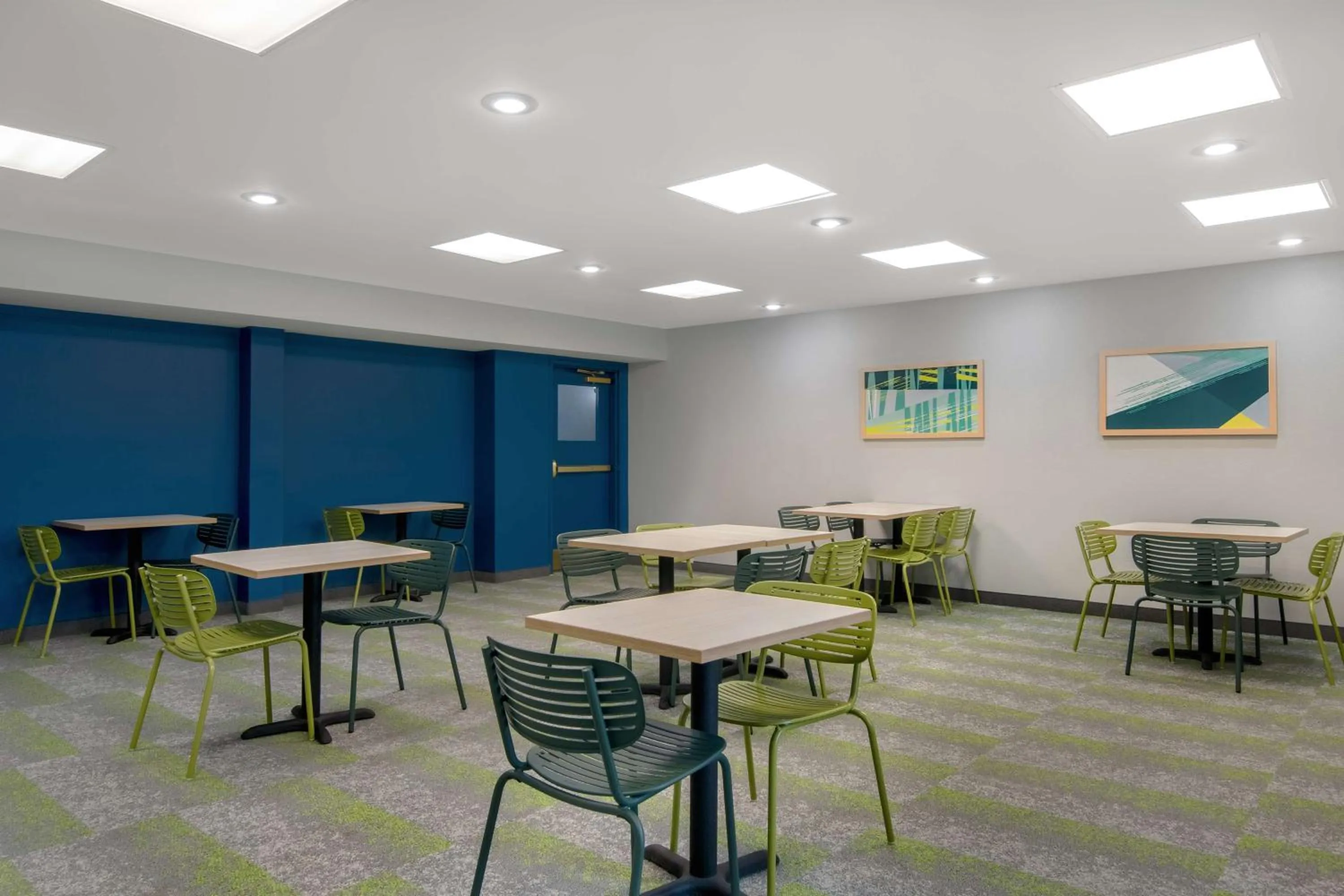 Breakfast in Spark by Hilton Montgomery EastChase