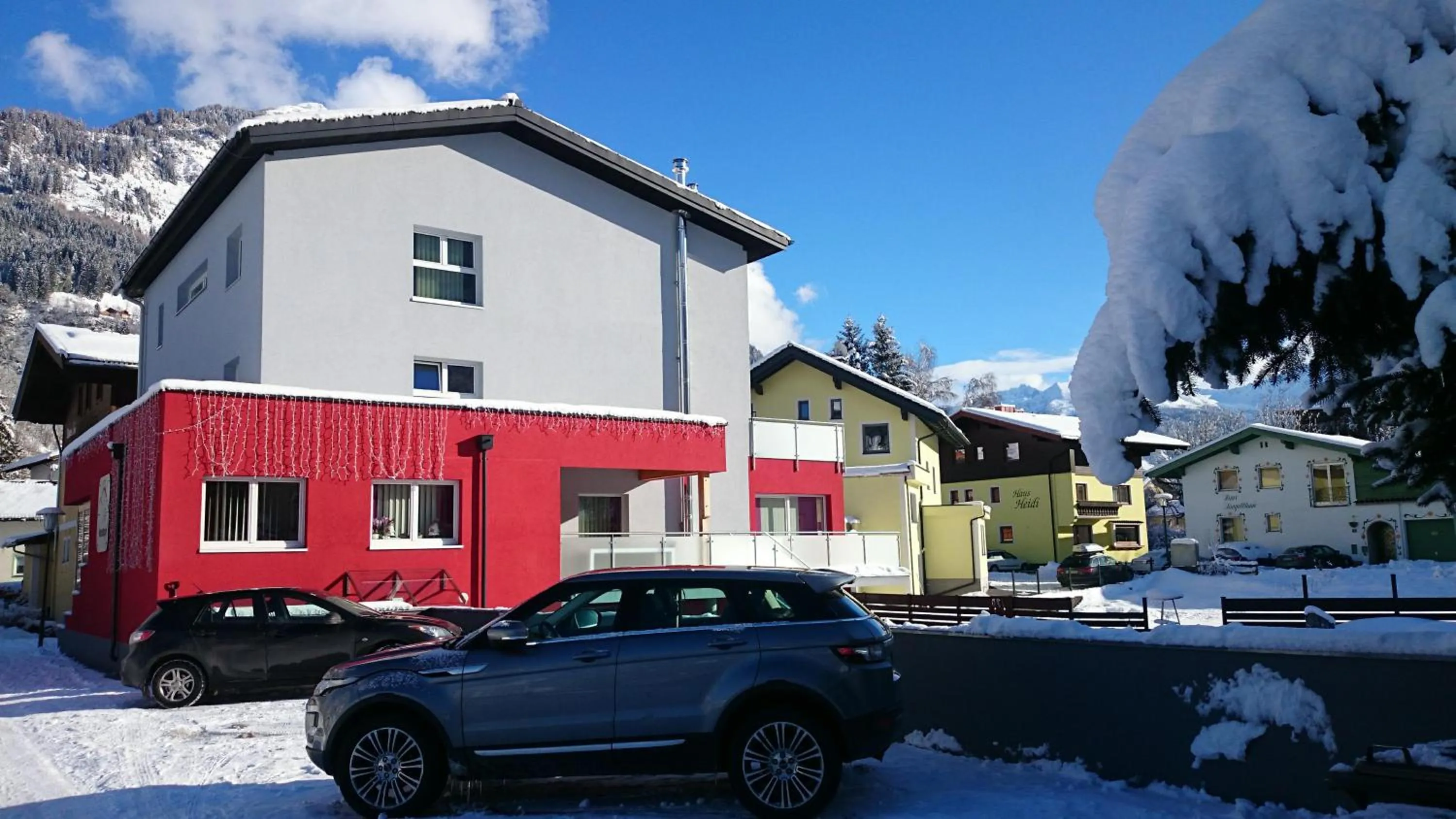 Property building in Alpine Appart