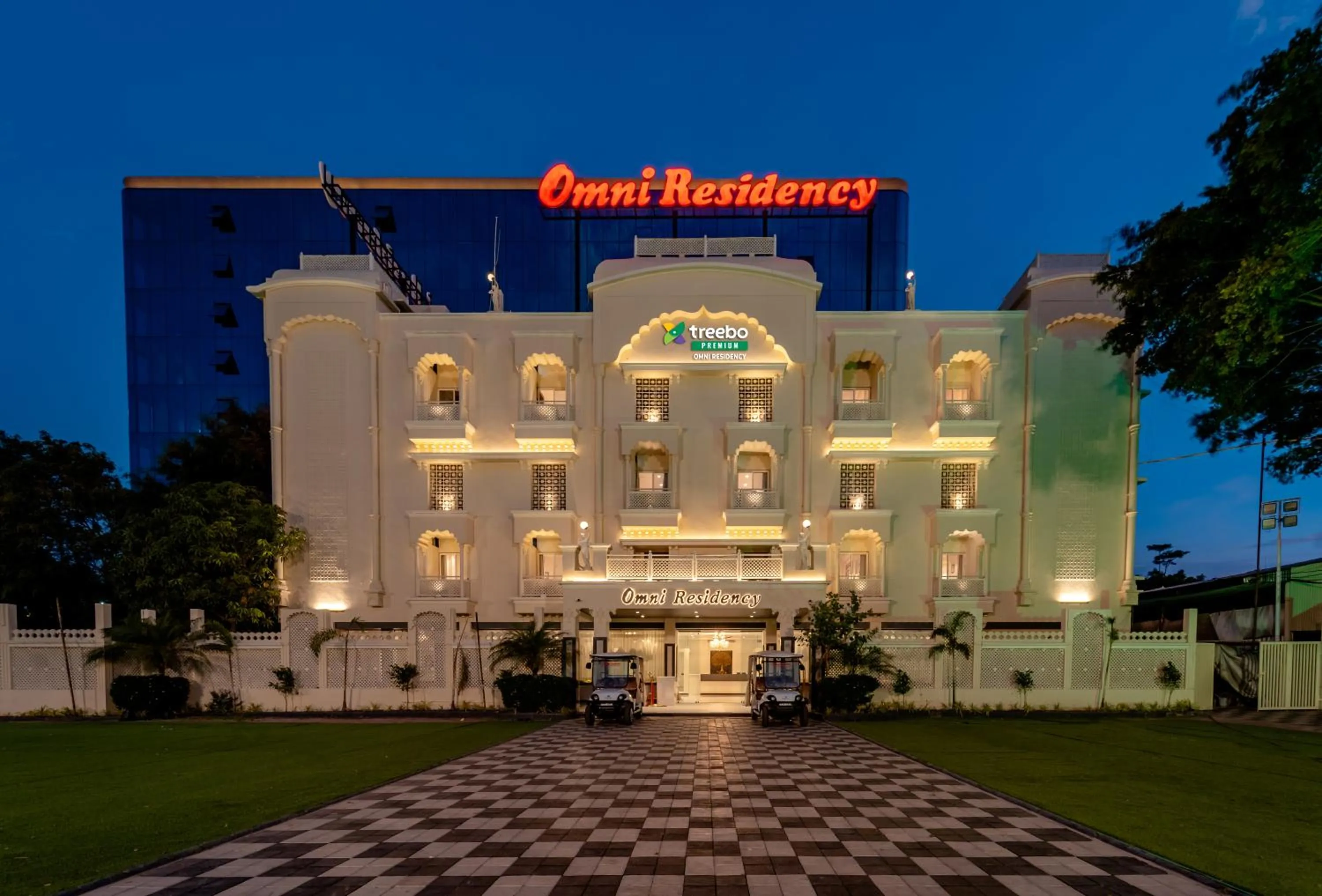 Facade/entrance in Treebo Premium Omni Residency