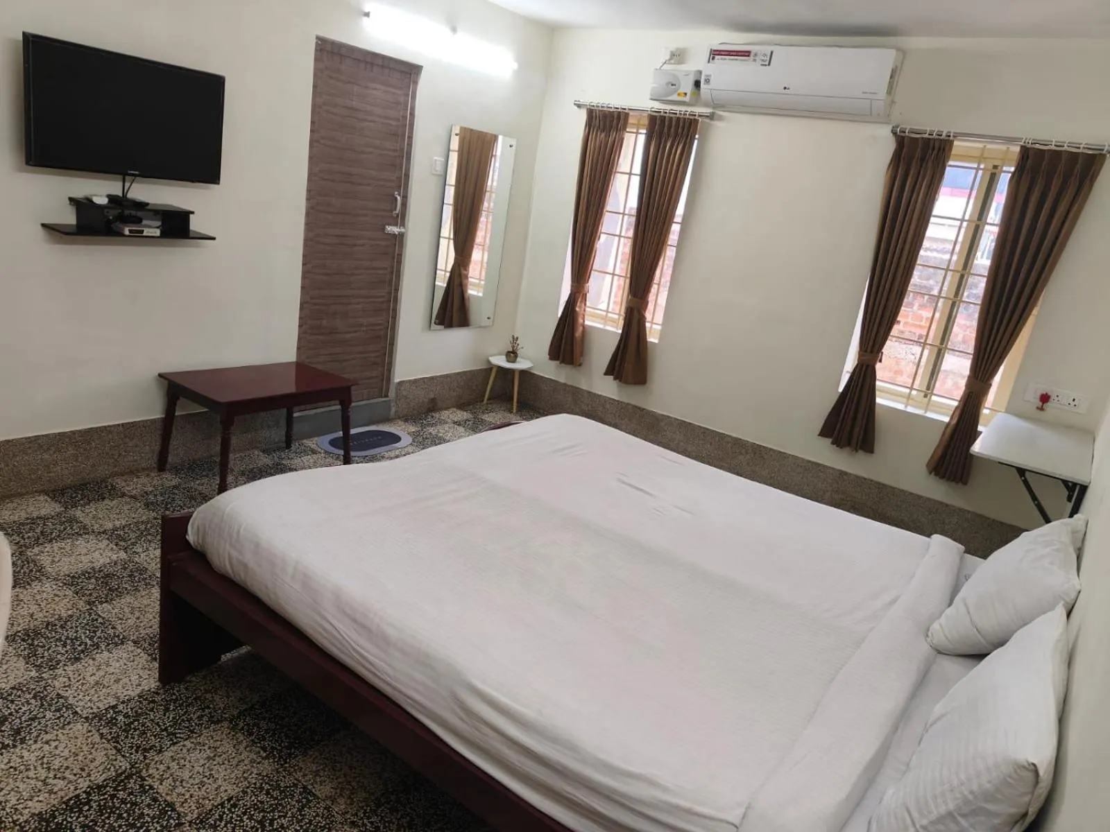Bedroom, Bed in CM Residency