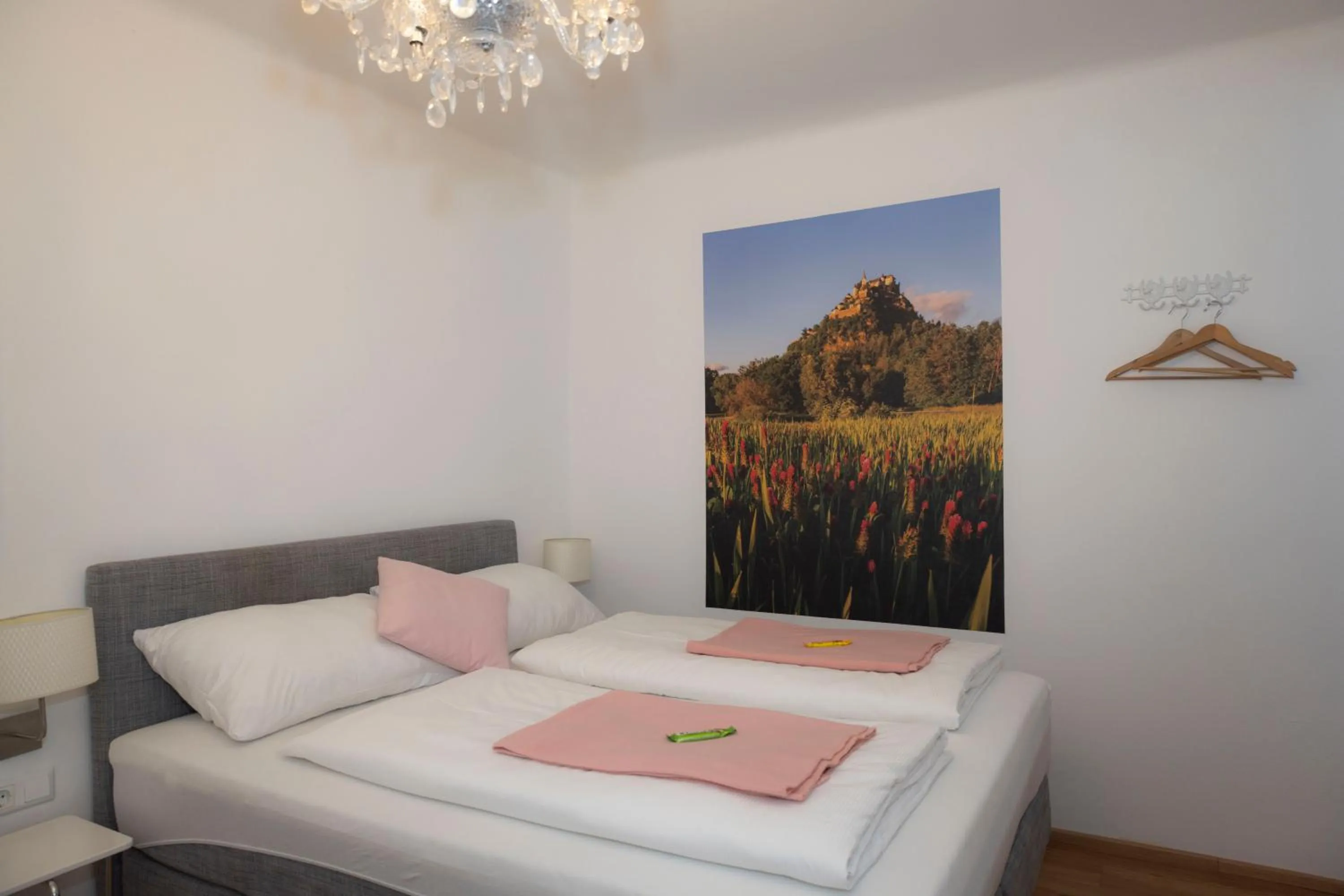 Bed in Cityhotel am Domplatz Self-CheckIn